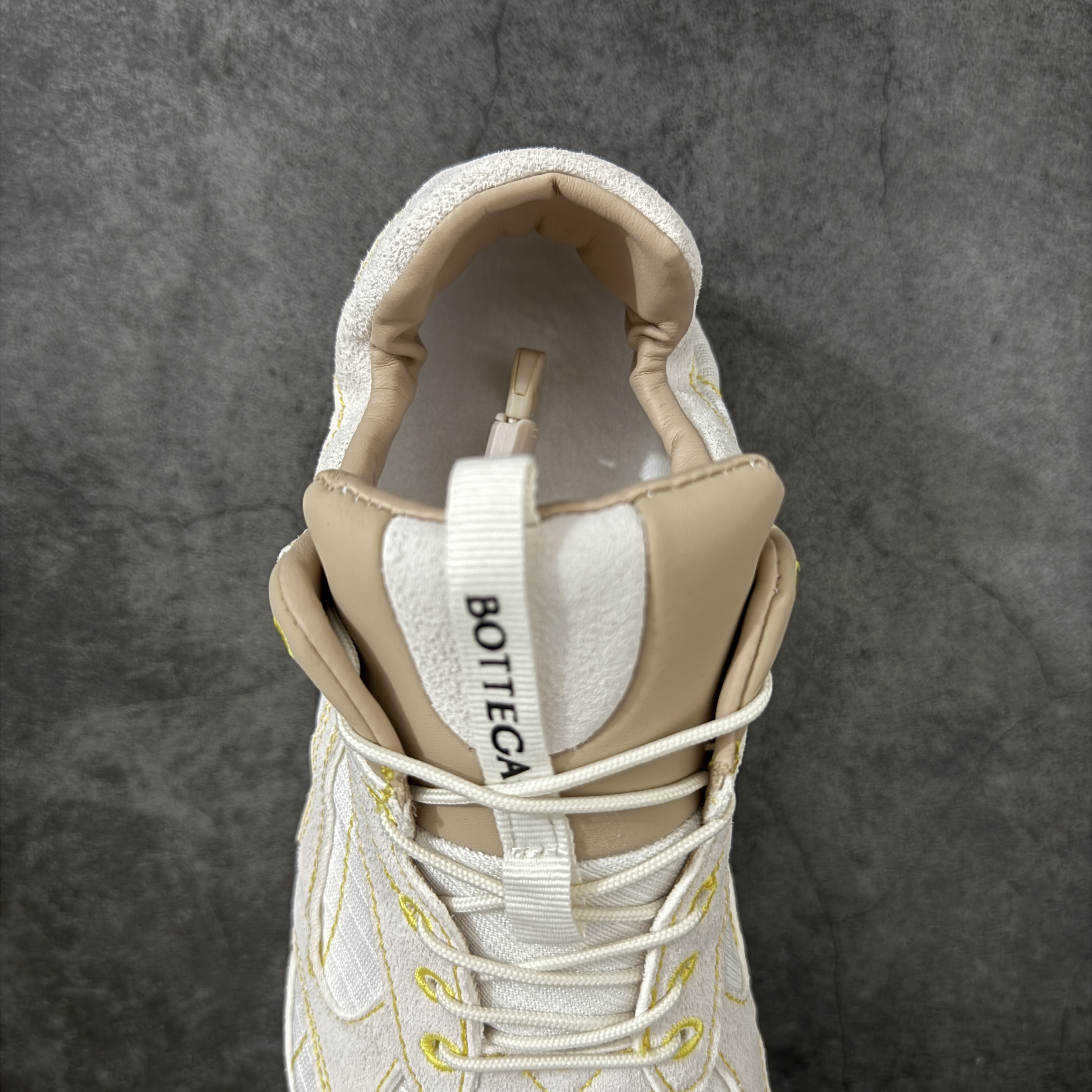 BV Orbit Runner 葆蝶 低筒 时尚舒适 老爹鞋 生活休闲鞋 板鞋 波鞋  抽绳 856046V65D19012