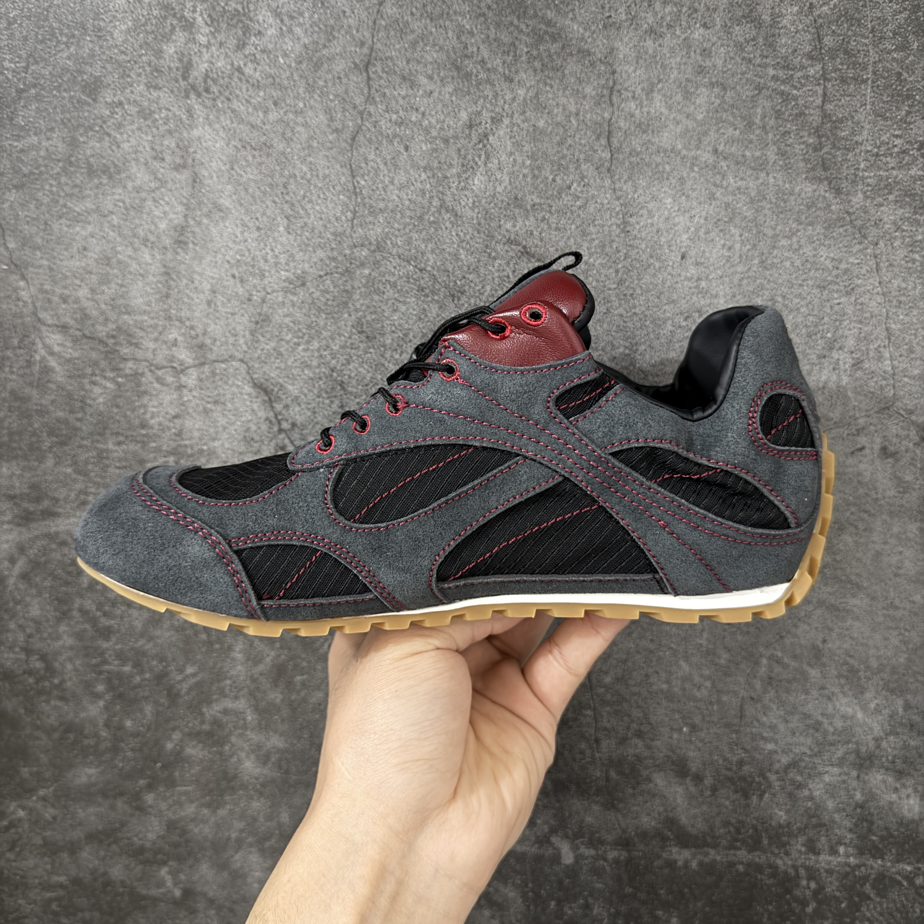 BV Orbit Runner 葆蝶 低筒 时尚舒适 老爹鞋 生活休闲鞋 板鞋 波鞋  抽绳 856046V65D19012