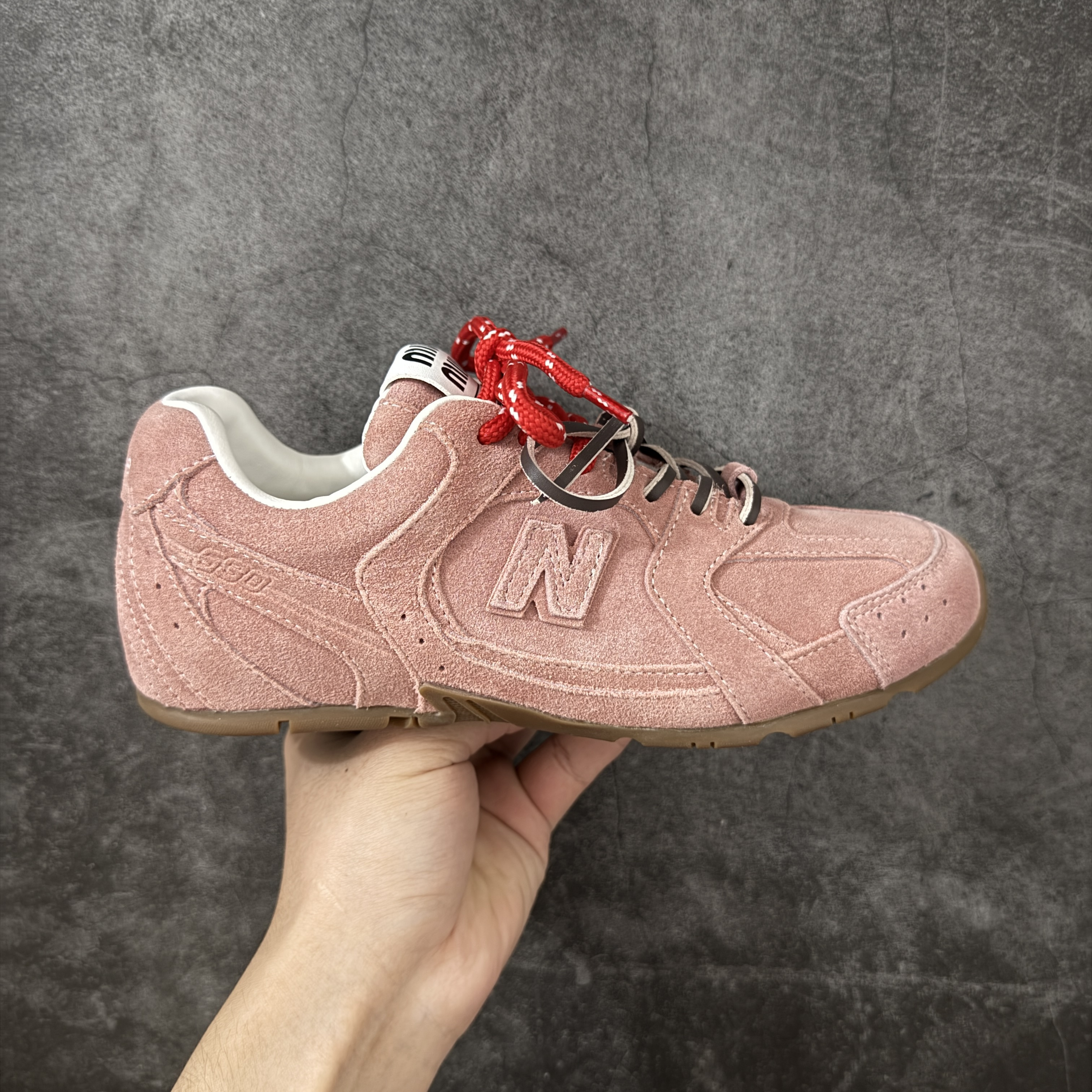Miumiu x 繆繆 New Balance NB530 低筒 平底 复古跑鞋 休闲鞋 板鞋 运动鞋  女鞋 波鞋粉色