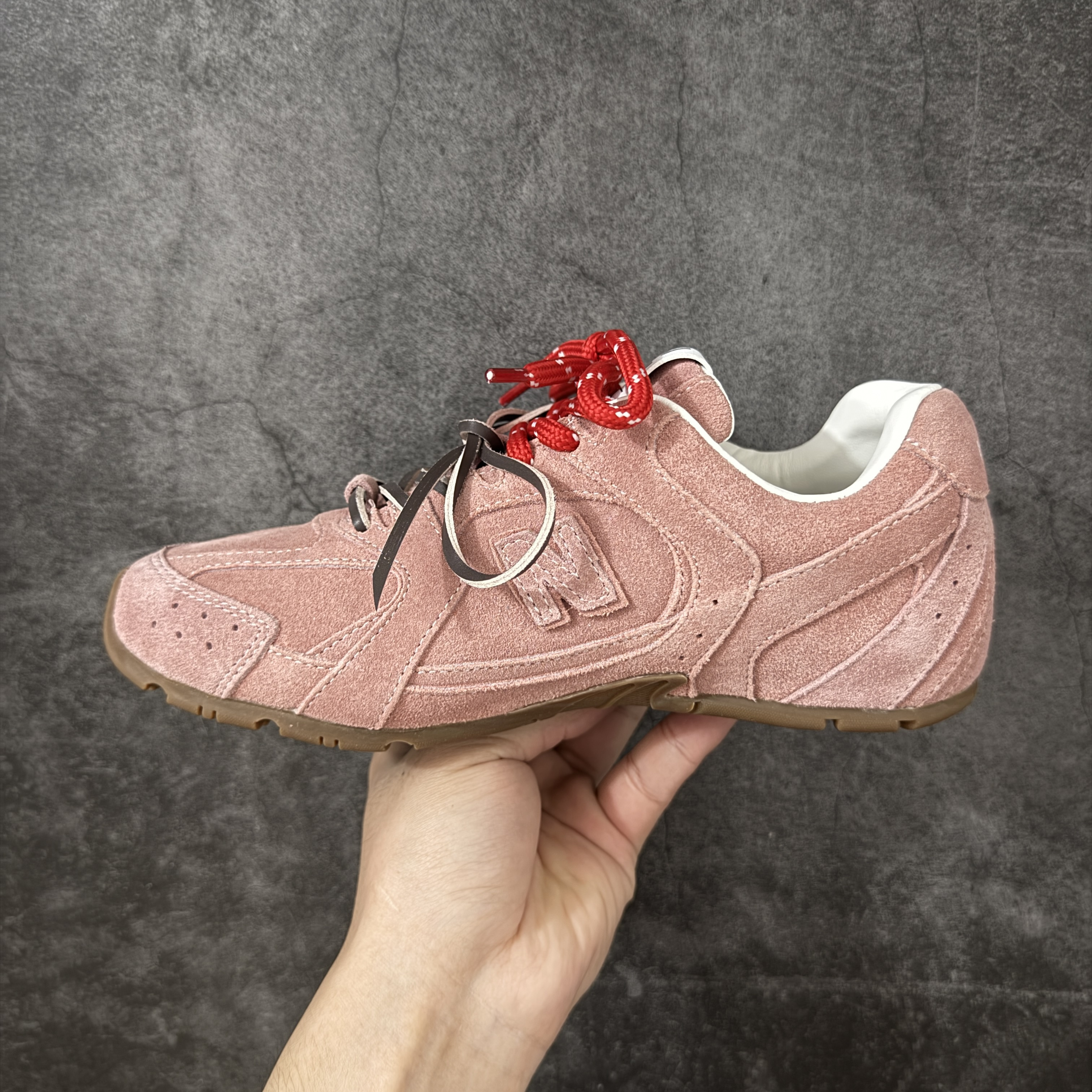 Miumiu x 繆繆 New Balance NB530 低筒 平底 复古跑鞋 休闲鞋 板鞋 运动鞋  女鞋 波鞋粉色