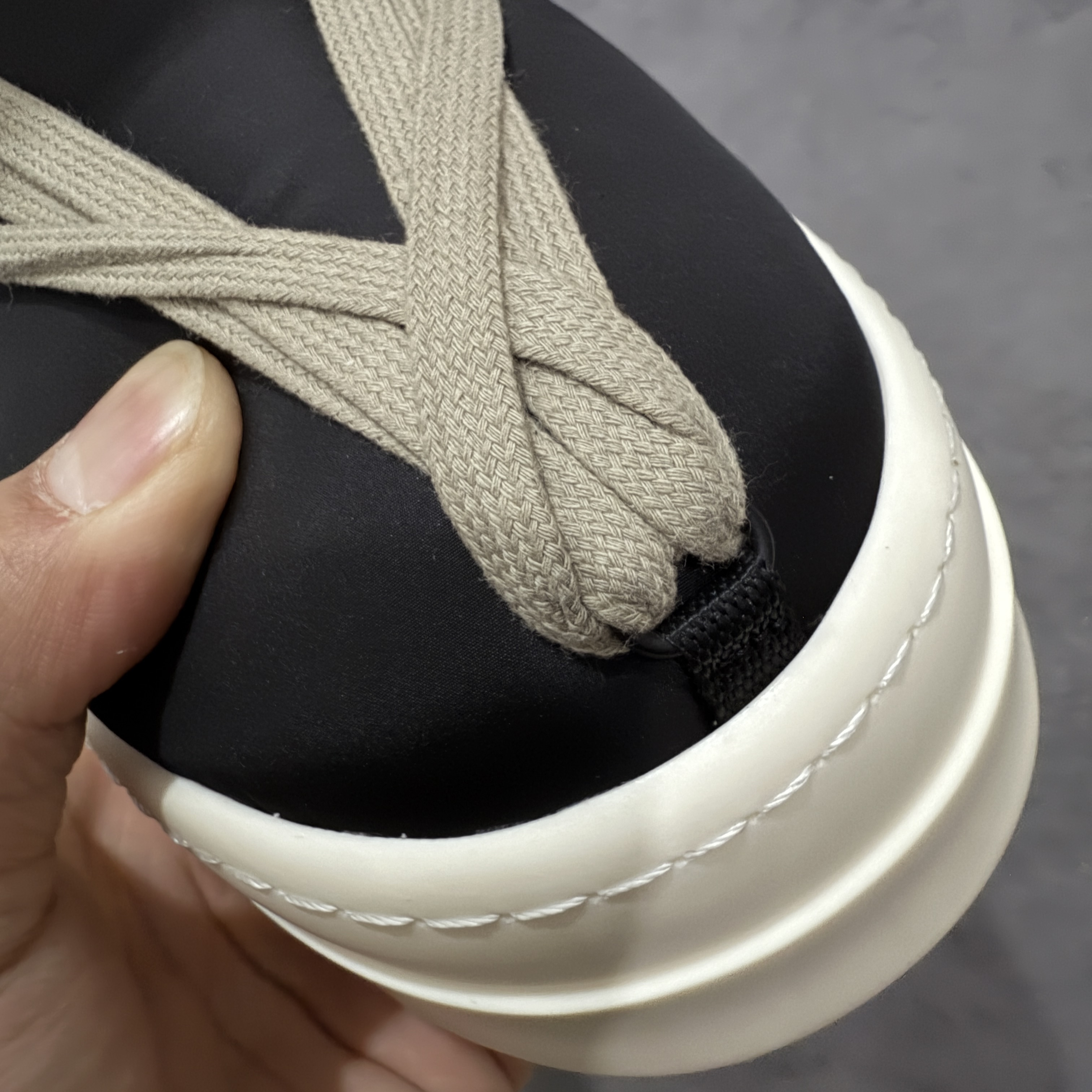 Moncler RICK OWENS RO 圆头 高筒  板鞋 休闲鞋 波鞋 男鞋   厚底  高筒 黑白 MU02C4H20M3863-999