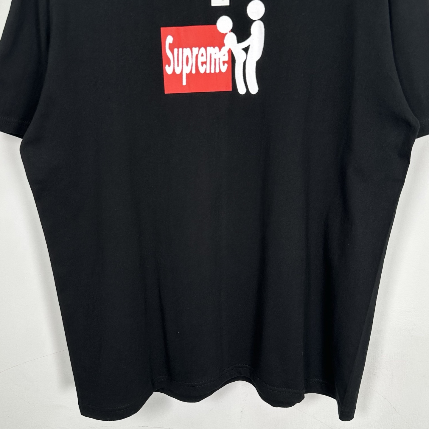 粘贴T恤 SUPREME FW25 STICK TEE 不可描述的短袖TEE  字母 印花 logo圆领 短袖T恤 男女同款 黑色 白色   