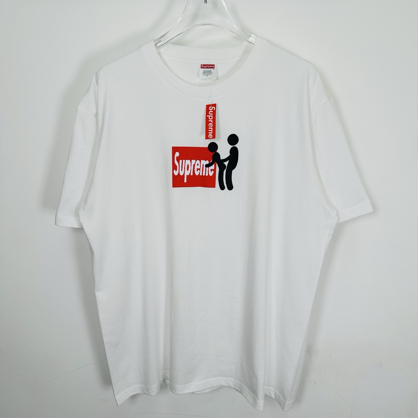 粘贴T恤 SUPREME FW25 STICK TEE 不可描述的短袖TEE  字母 印花 logo圆领 短袖T恤 男女同款 黑色 白色   