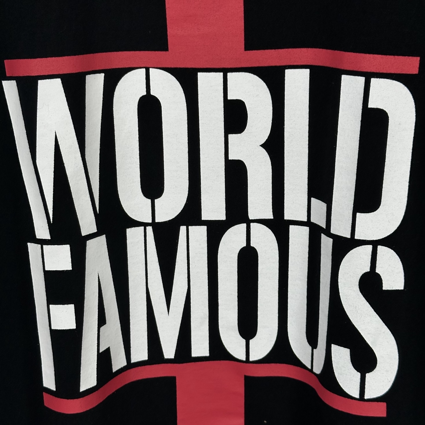 箭头T恤 SUPREME 26SS WORLD FAMOUS TEE 字母 印花 logo圆领 短袖T恤 男女同款 黑色 白色   