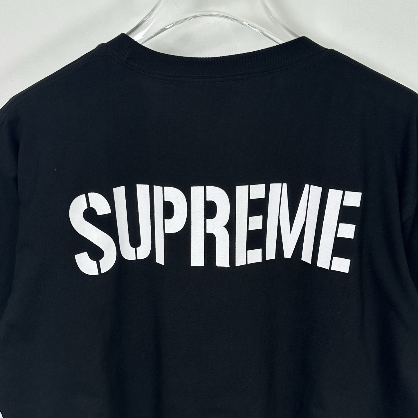 箭头T恤 SUPREME 26SS WORLD FAMOUS TEE 字母 印花 logo圆领 短袖T恤 男女同款 黑色 白色   