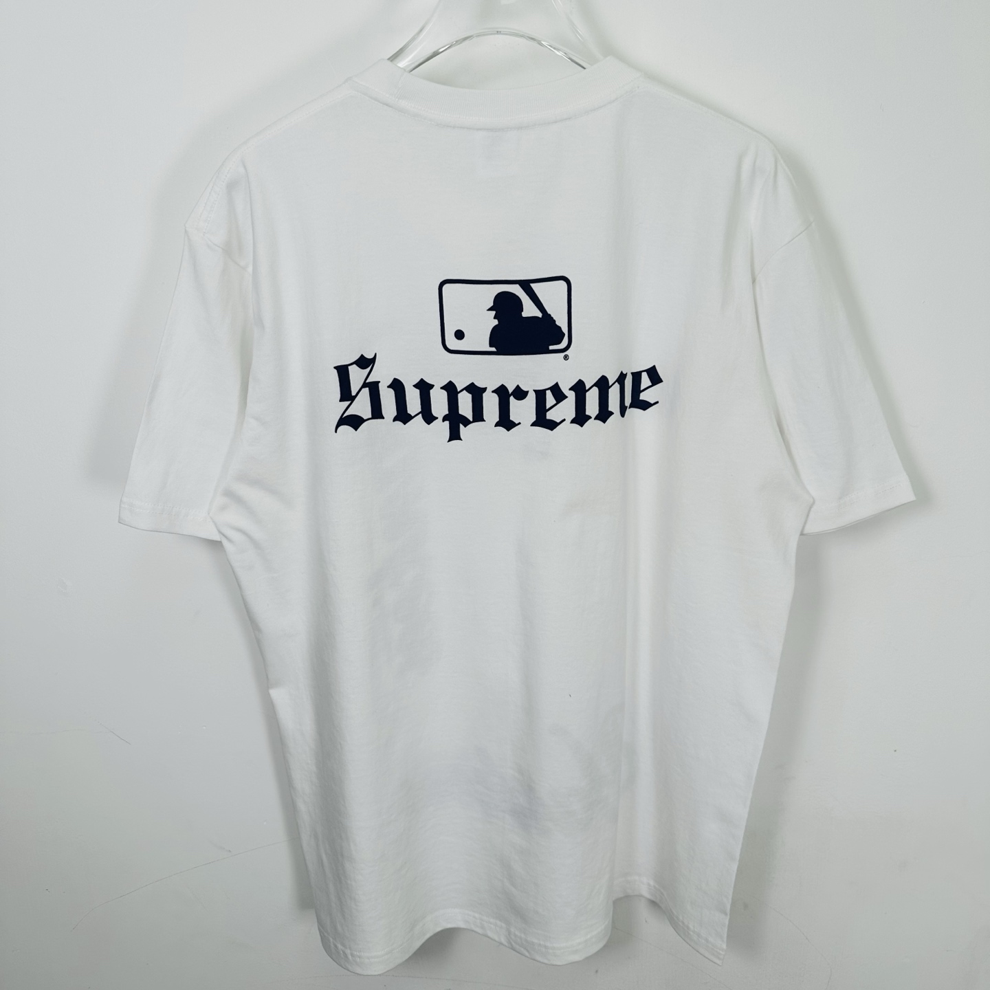 SUPREME x MLB 联名款 NEW YORK YANKEES TEE   字母 印花 logo圆领 短袖T恤 男女同款 黑色 白色   