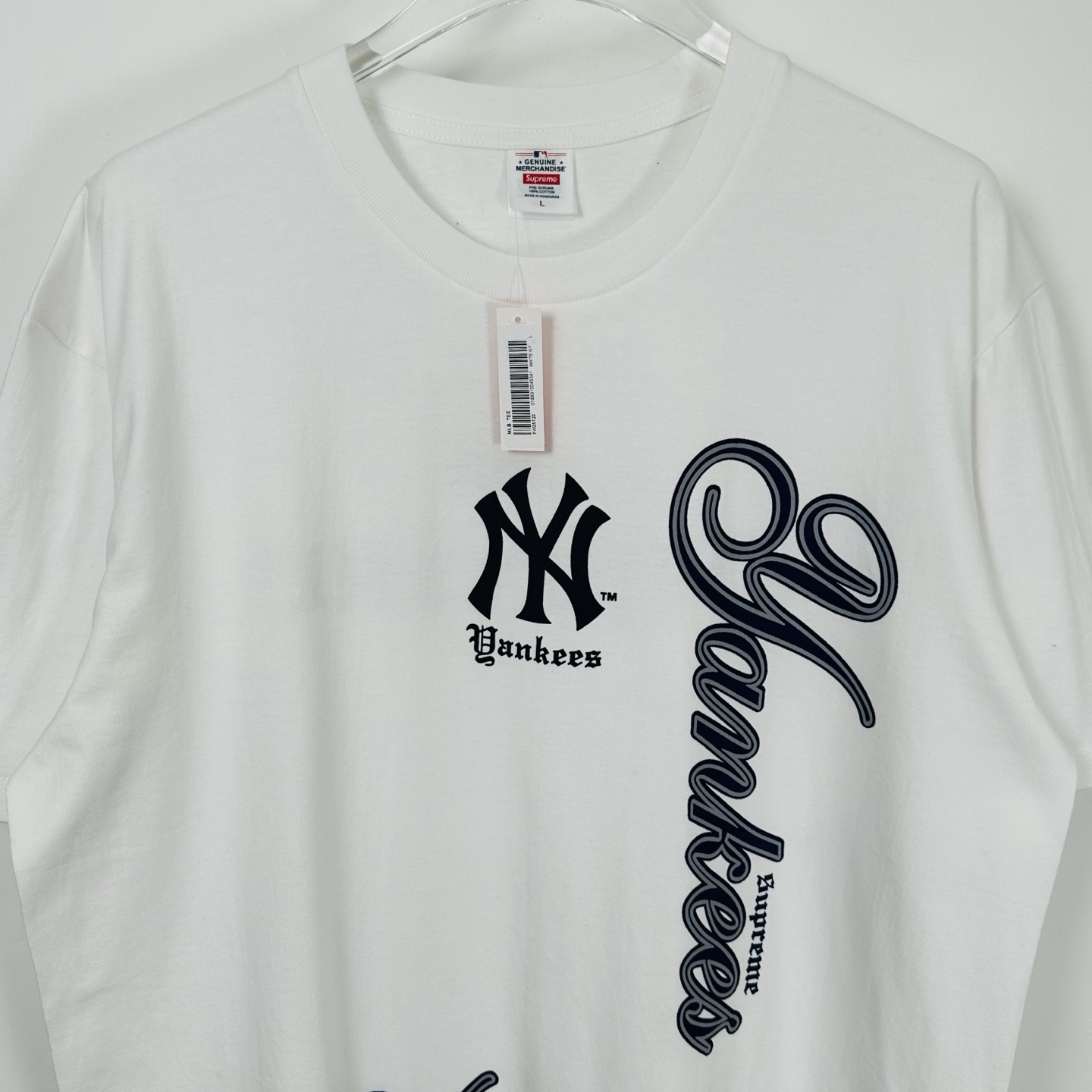 SUPREME x MLB 联名款 NEW YORK YANKEES TEE   字母 印花 logo圆领 短袖T恤 男女同款 黑色 白色   