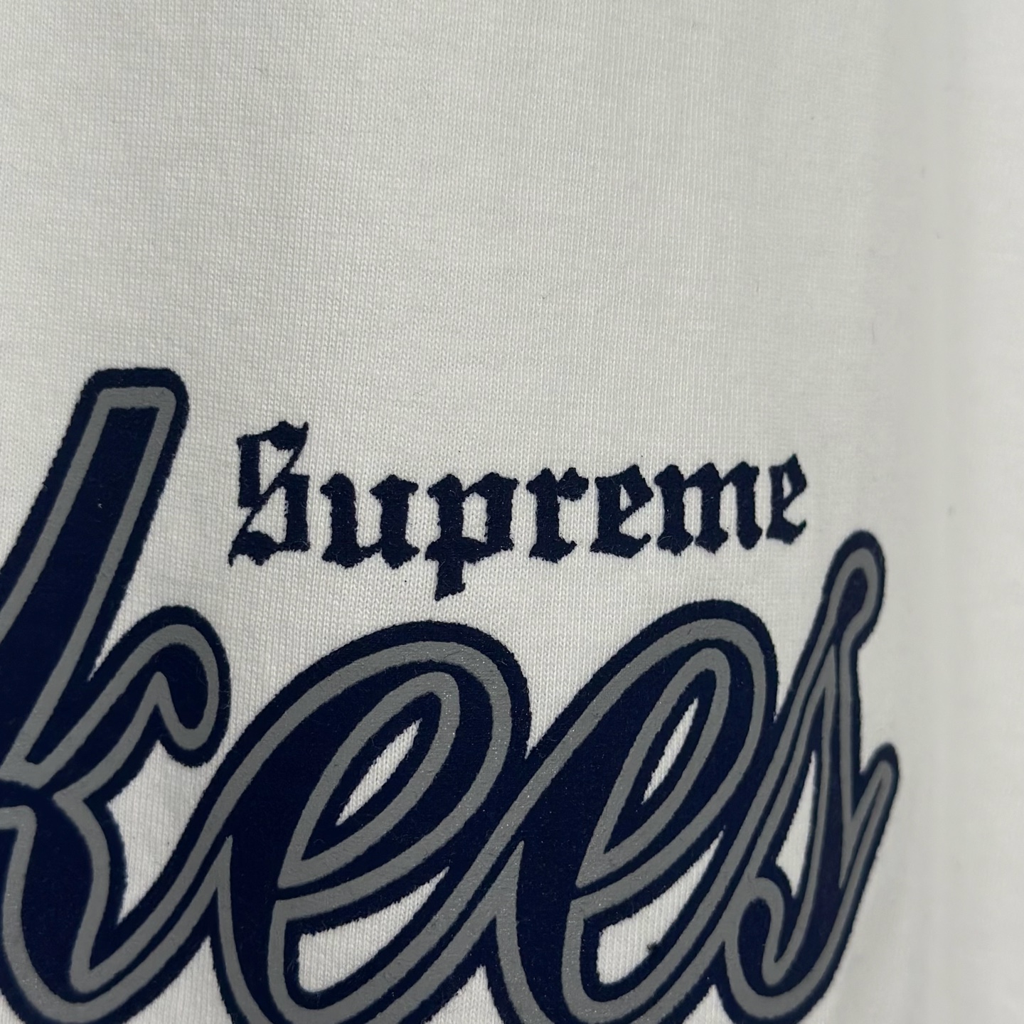 SUPREME x MLB 联名款 NEW YORK YANKEES TEE   字母 印花 logo圆领 短袖T恤 男女同款 黑色 白色   