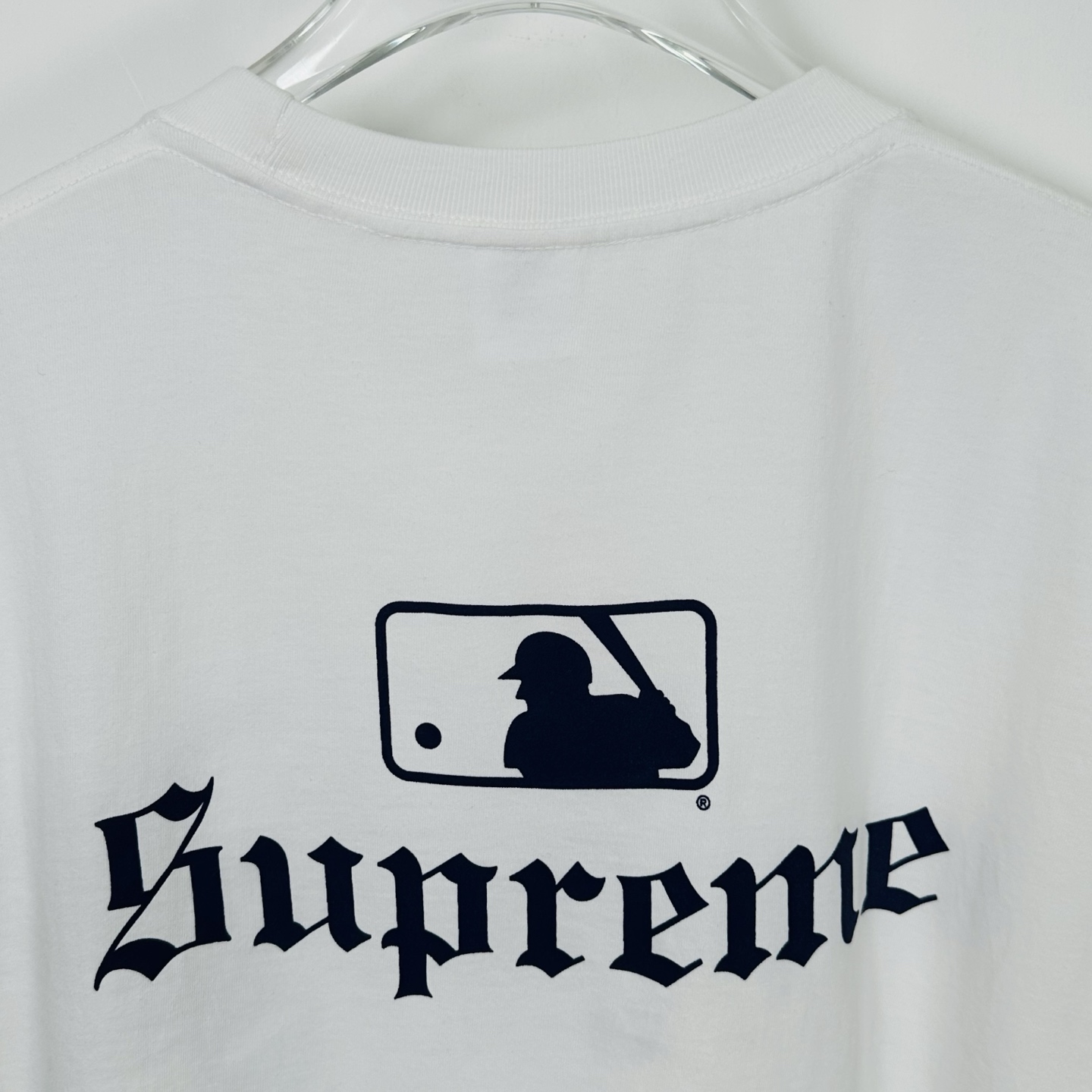 SUPREME x MLB 联名款 NEW YORK YANKEES TEE   字母 印花 logo圆领 短袖T恤 男女同款 黑色 白色   