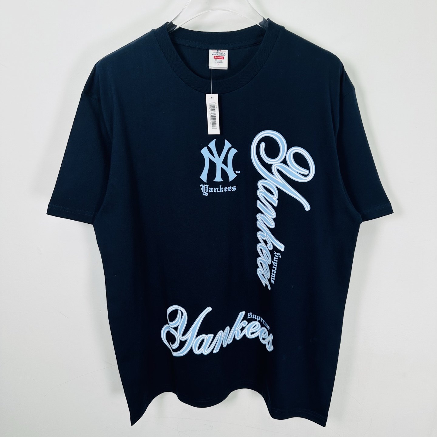 SUPREME x MLB 联名款 NEW YORK YANKEES TEE   字母 印花 logo圆领 短袖T恤 男女同款 黑色 白色   