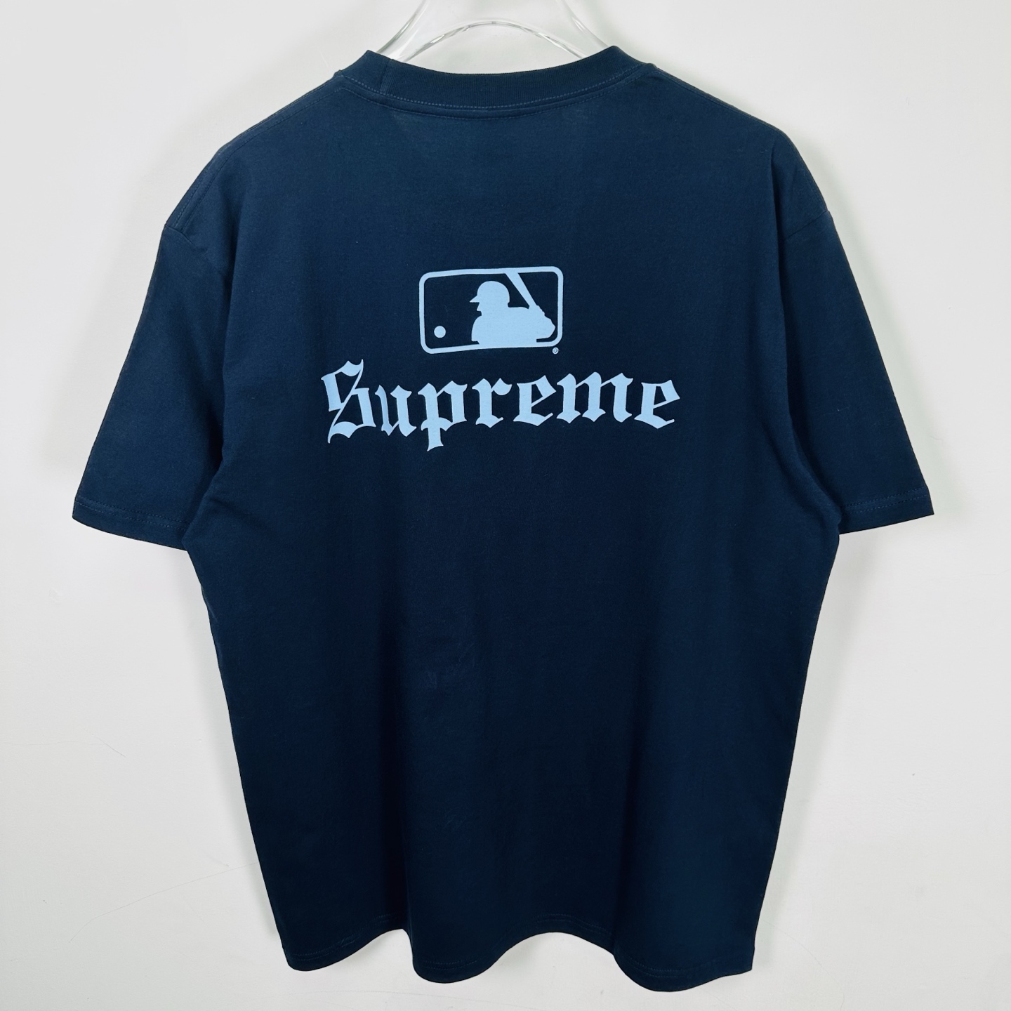 SUPREME x MLB 联名款 NEW YORK YANKEES TEE   字母 印花 logo圆领 短袖T恤 男女同款 黑色 白色   