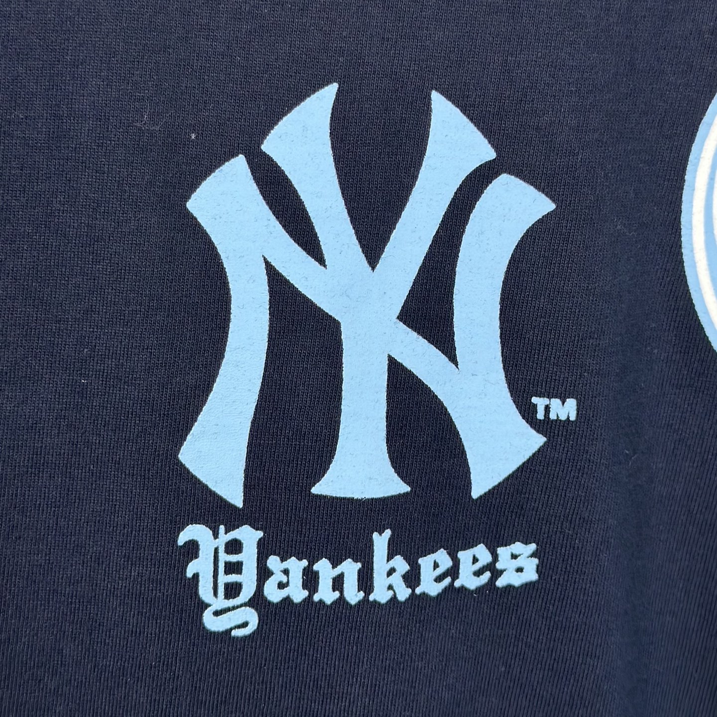 SUPREME x MLB 联名款 NEW YORK YANKEES TEE   字母 印花 logo圆领 短袖T恤 男女同款 黑色 白色   