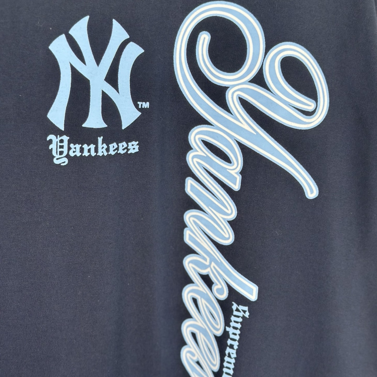 SUPREME x MLB 联名款 NEW YORK YANKEES TEE   字母 印花 logo圆领 短袖T恤 男女同款 黑色 白色   