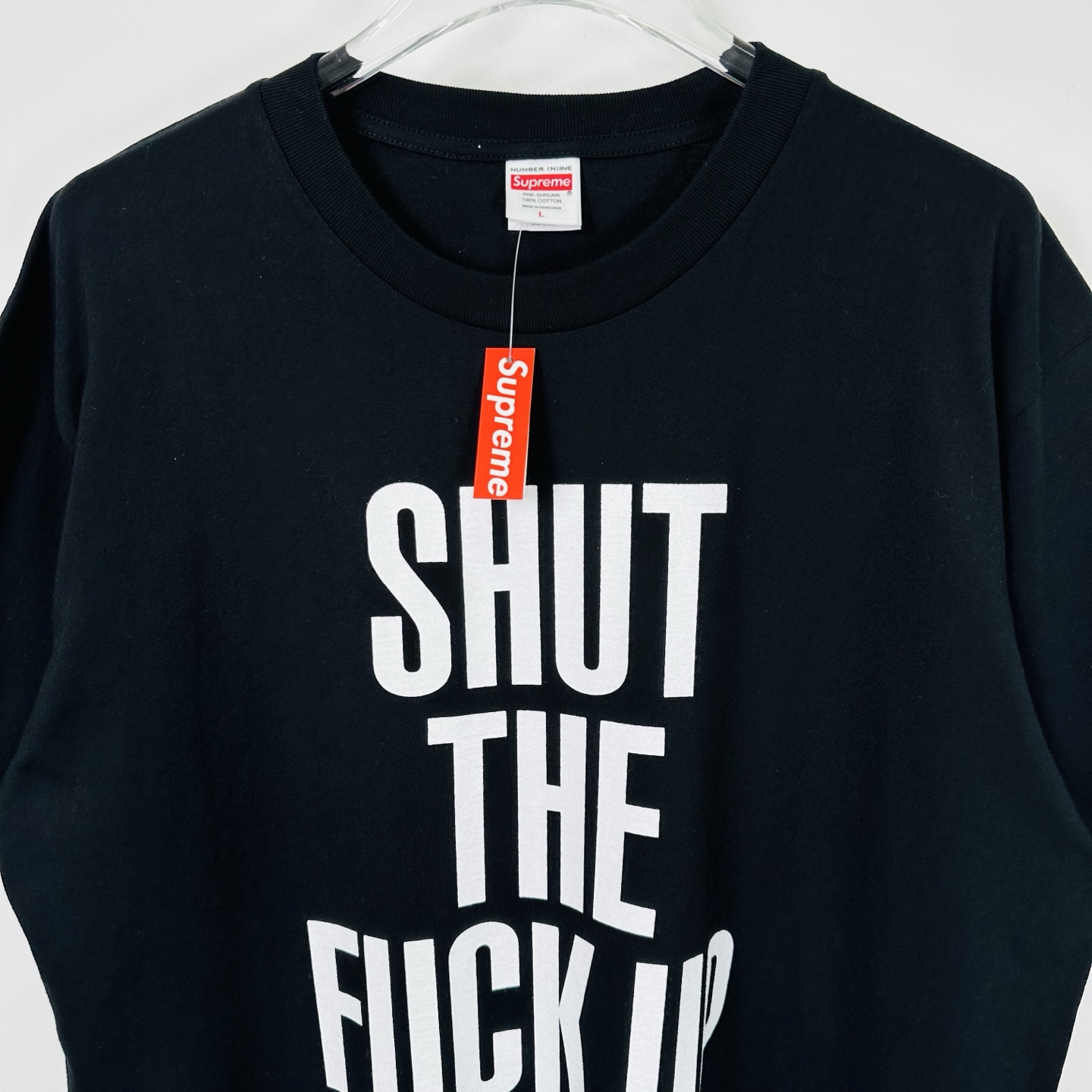闭嘴T恤 SUPREME X NUMBER （N）INE 联名款 SHUT UP TEE 英文字母 印花 logo圆领 短袖T恤 男女同款 黑色 白色   