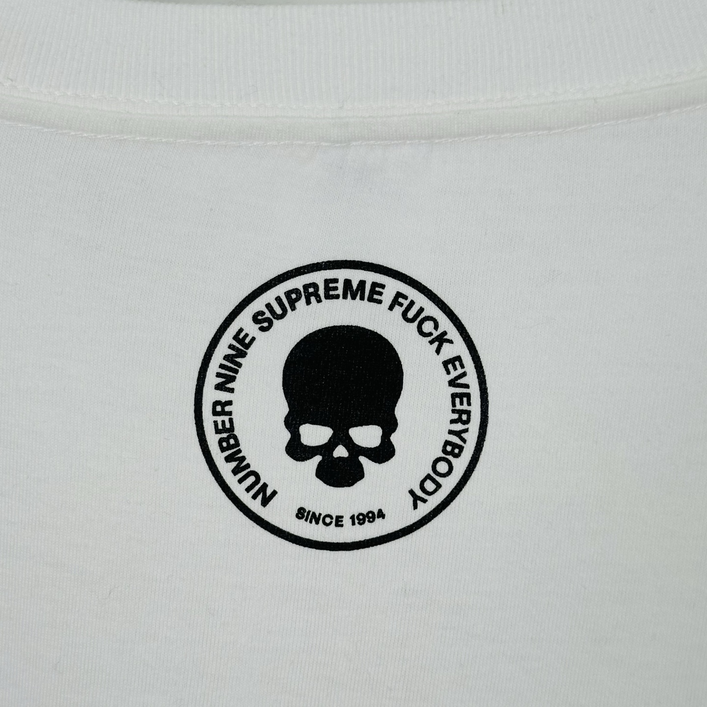 曼森T恤 SUPREME X NUMBER （N）INE 联名款 MANSON TEE  印花 logo圆领 短袖T恤 男女同款 黑色 白色   