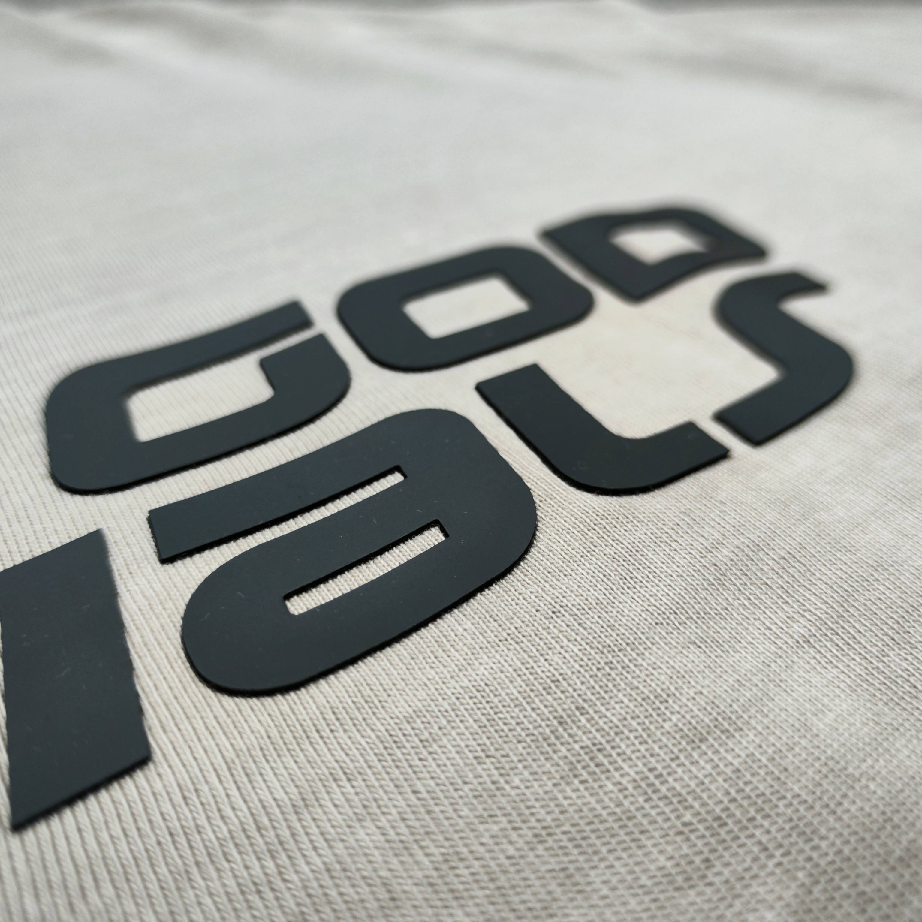 Fear Of God Essentials FW26 Holiday 2026 90'S SHORT SLEEVE TE  FOG 字母印花圆领短袖 T恤 男女同款 夏款  