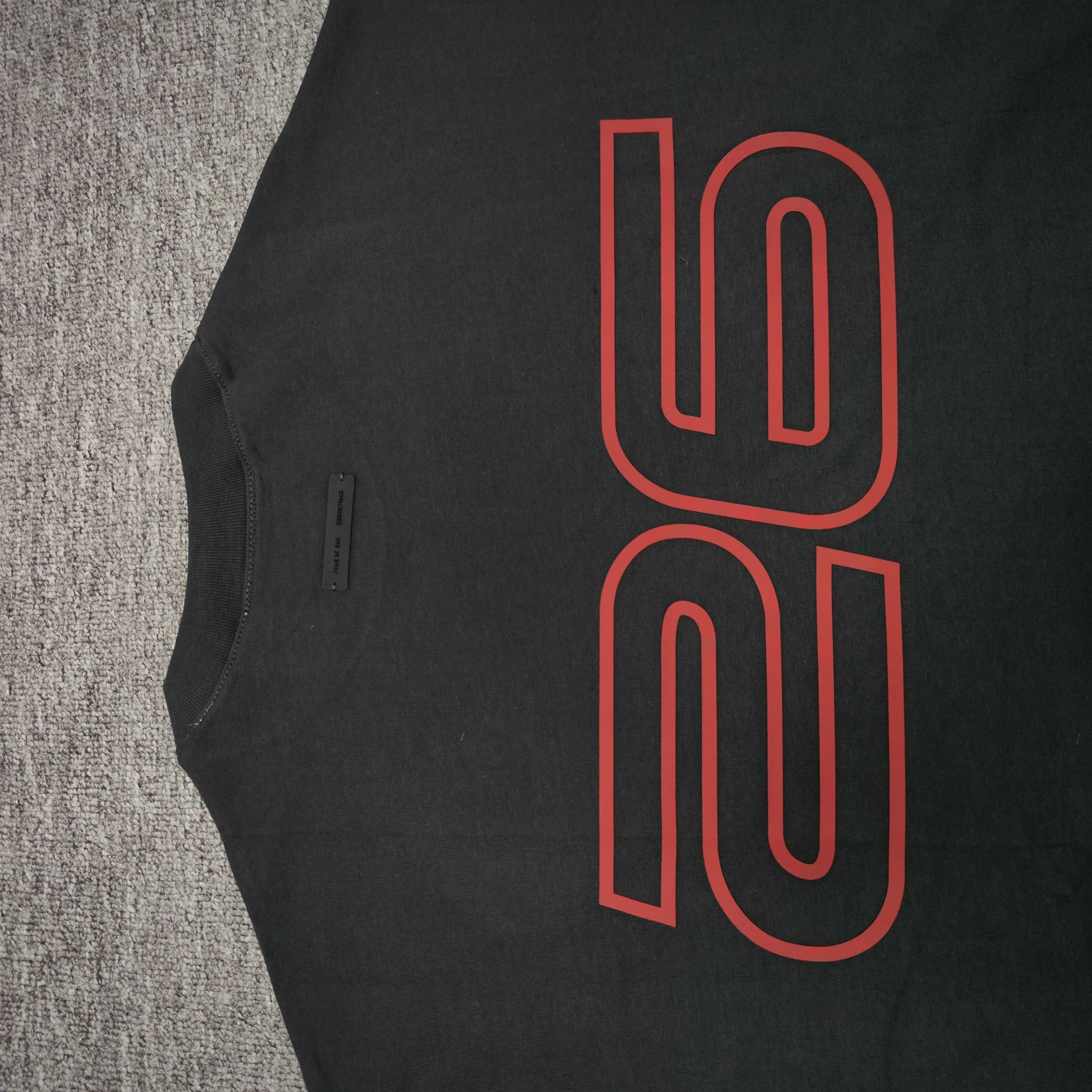 Fear Of God Essentials FW26 Holiday 2026 90'S SHORT SLEEVE TE  FOG 字母印花圆领短袖 T恤 男女同款 夏款  