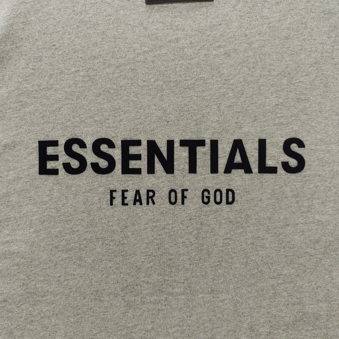 Fear Of God ESSENTIALS FOG胸口后背植绒  FOG 字母印花圆领短袖 T恤 男女同款 夏款  