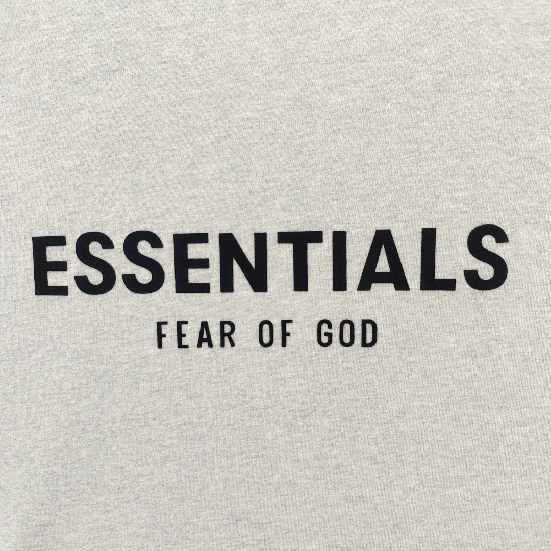 Fear Of God ESSENTIALS FOG胸口后背植绒  FOG 字母印花圆领短袖 T恤 男女同款 夏款  