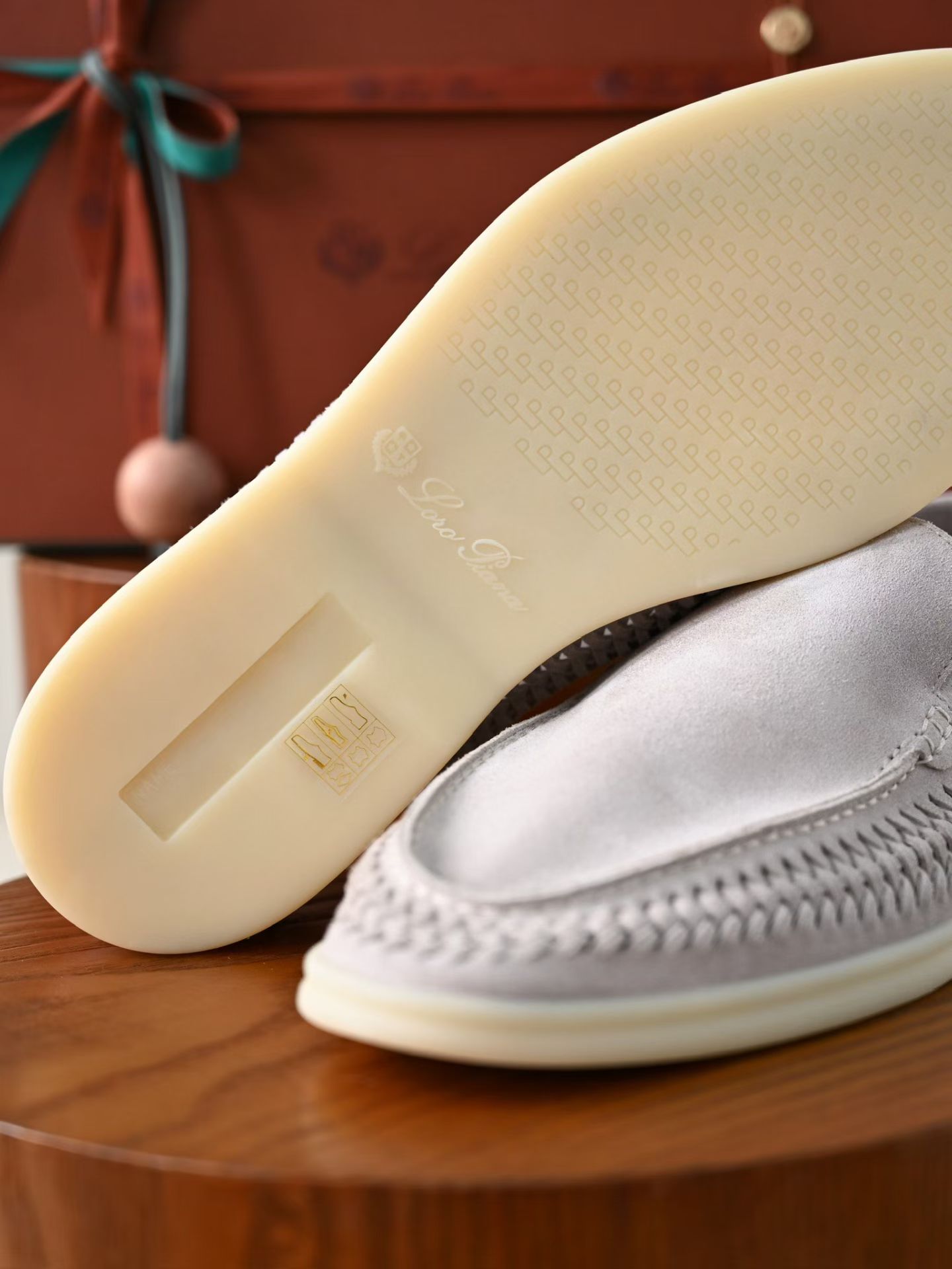 Loro Piana LP Summer Walk / End Walk — Low-Top, Comfortable, and Casual Men's Shoes (Suede) | High-Top Chelsea Boots FAP6922_H027