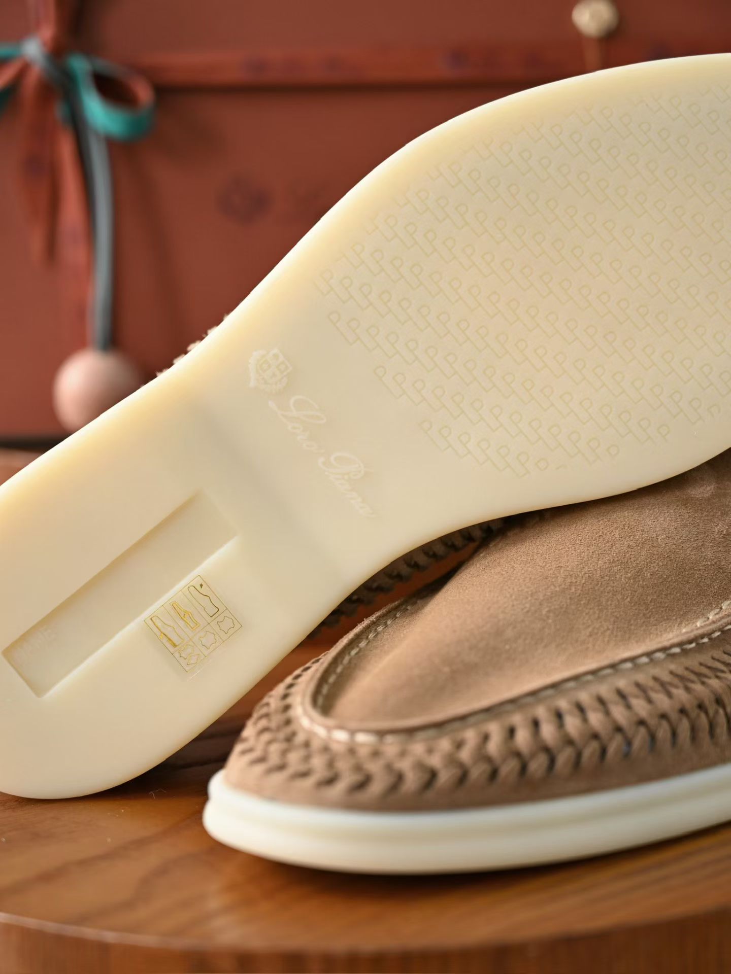 Loro Piana LP Summer Walk / End Walk — Low-Top, Comfortable, and Casual Men's Shoes (Suede) | High-Top Chelsea Boots FAP6922_H027