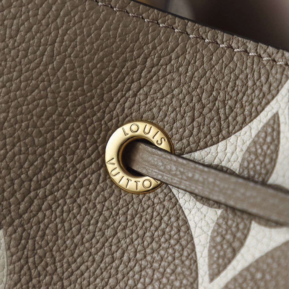 LOUIS VUITTON NEONOE 全钢五金 经典老花 印花 拉链 涂层帆布  单肩斜挎包 黑色  A0 M45555