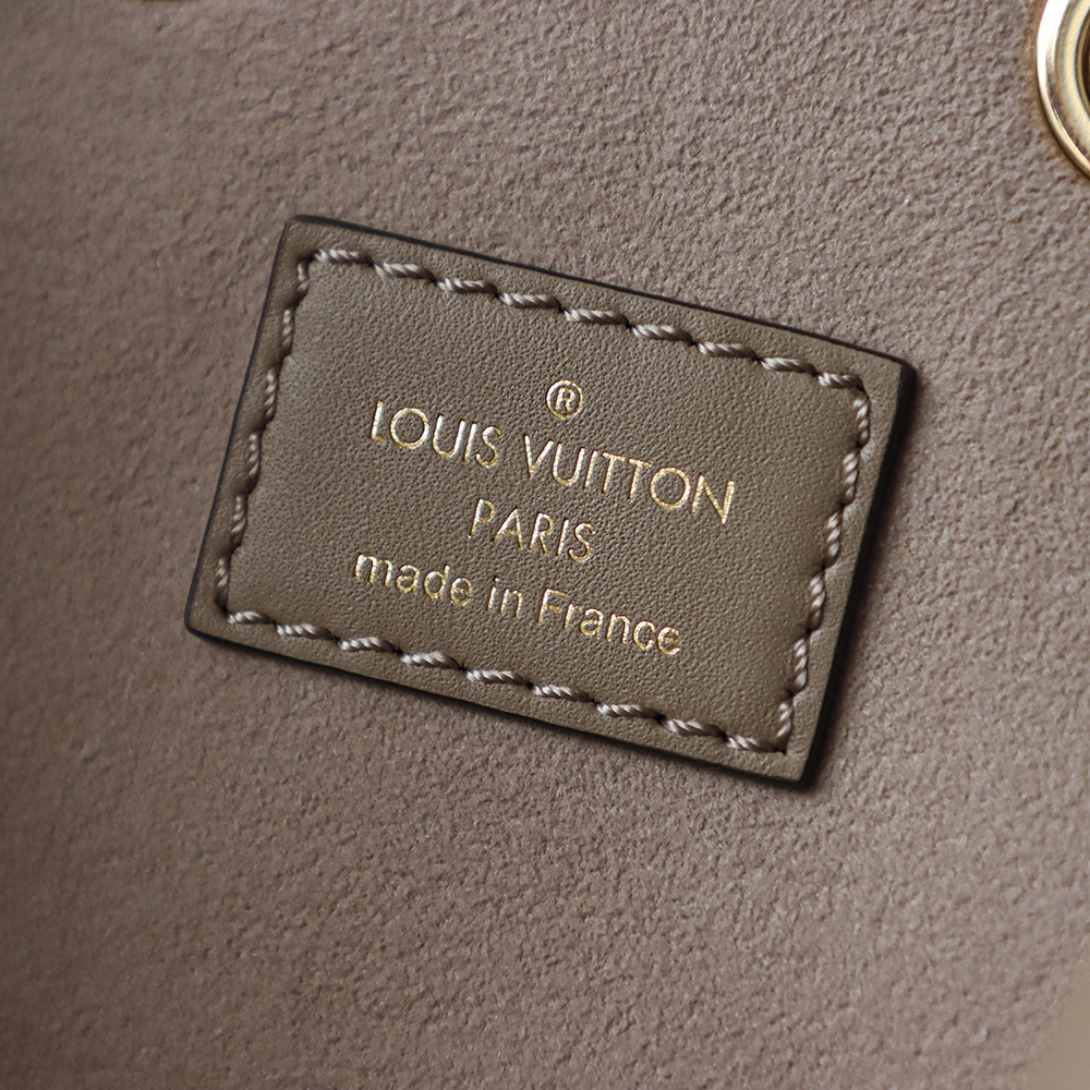 LOUIS VUITTON NEONOE 全钢五金 经典老花 印花 拉链 涂层帆布  单肩斜挎包 黑色  A0 M45555