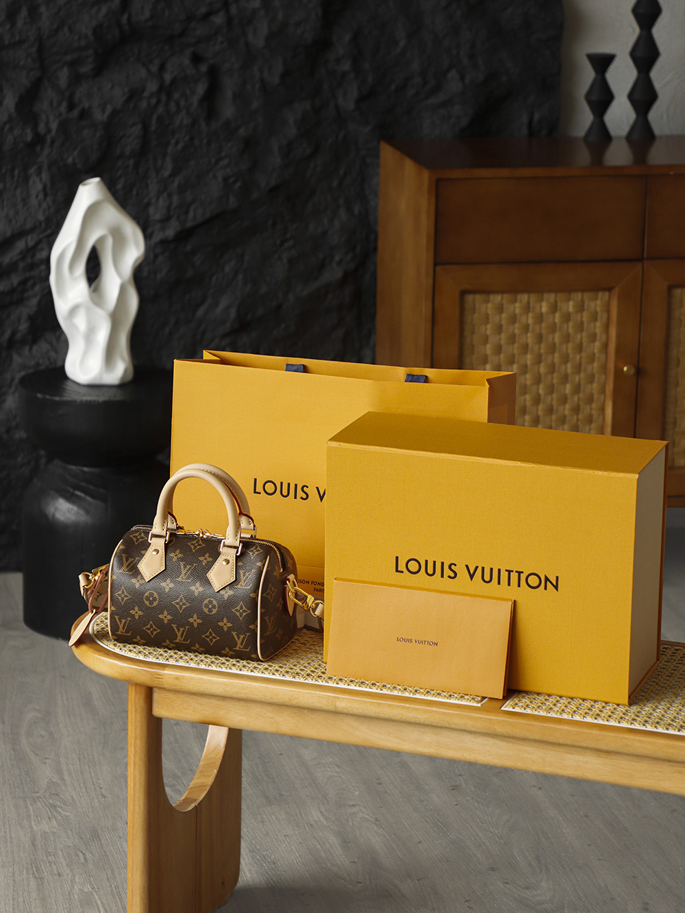 AR LOUIS VUITTON  SpeedyBandoulière 20 LV 经典老花满印刺绣Logo肩带帆布拼皮 斜挎包 单肩包 手提包 棕色 M46222