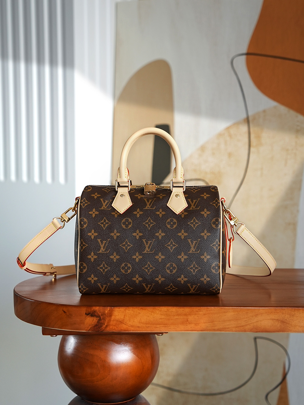 LOUIS VUITTON 𝐩𝐞𝐞𝐝𝐲 𝟐𝟓 NéoNoé Bucket Bag - Monogram Canvas with Gold-Tone Hardware - 1:1 Quality Edition   A0 M46977