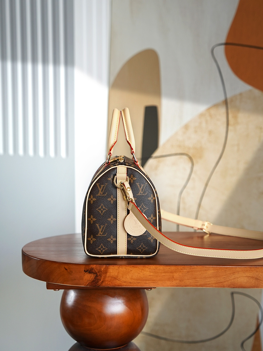 LOUIS VUITTON 𝐩𝐞𝐞𝐝𝐲 𝟐𝟓 NéoNoé Bucket Bag - Monogram Canvas with Gold-Tone Hardware - 1:1 Quality Edition   A0 M46977
