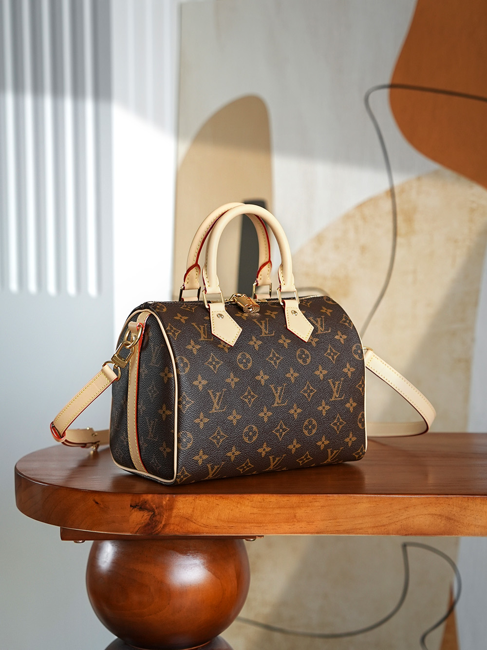 LOUIS VUITTON 𝐩𝐞𝐞𝐝𝐲 𝟐𝟓 NéoNoé Bucket Bag - Monogram Canvas with Gold-Tone Hardware - 1:1 Quality Edition   A0 M46977