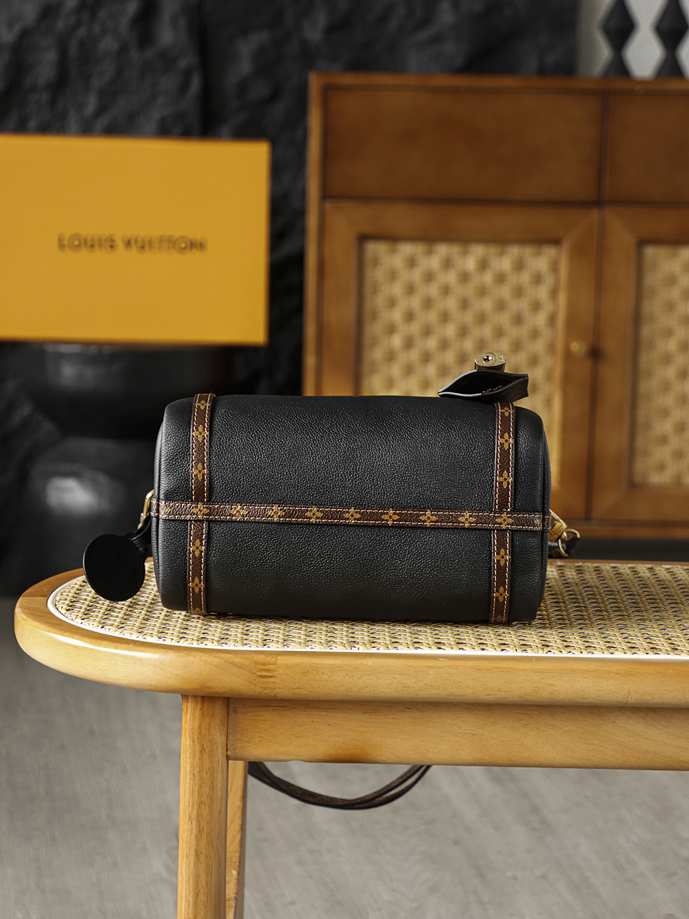 Louis Vuitton Express LV Travel Bag — Monogram Canvas with Gold-Tone Hardware — 1:1 Top-Tier Replica (A0 M26039)