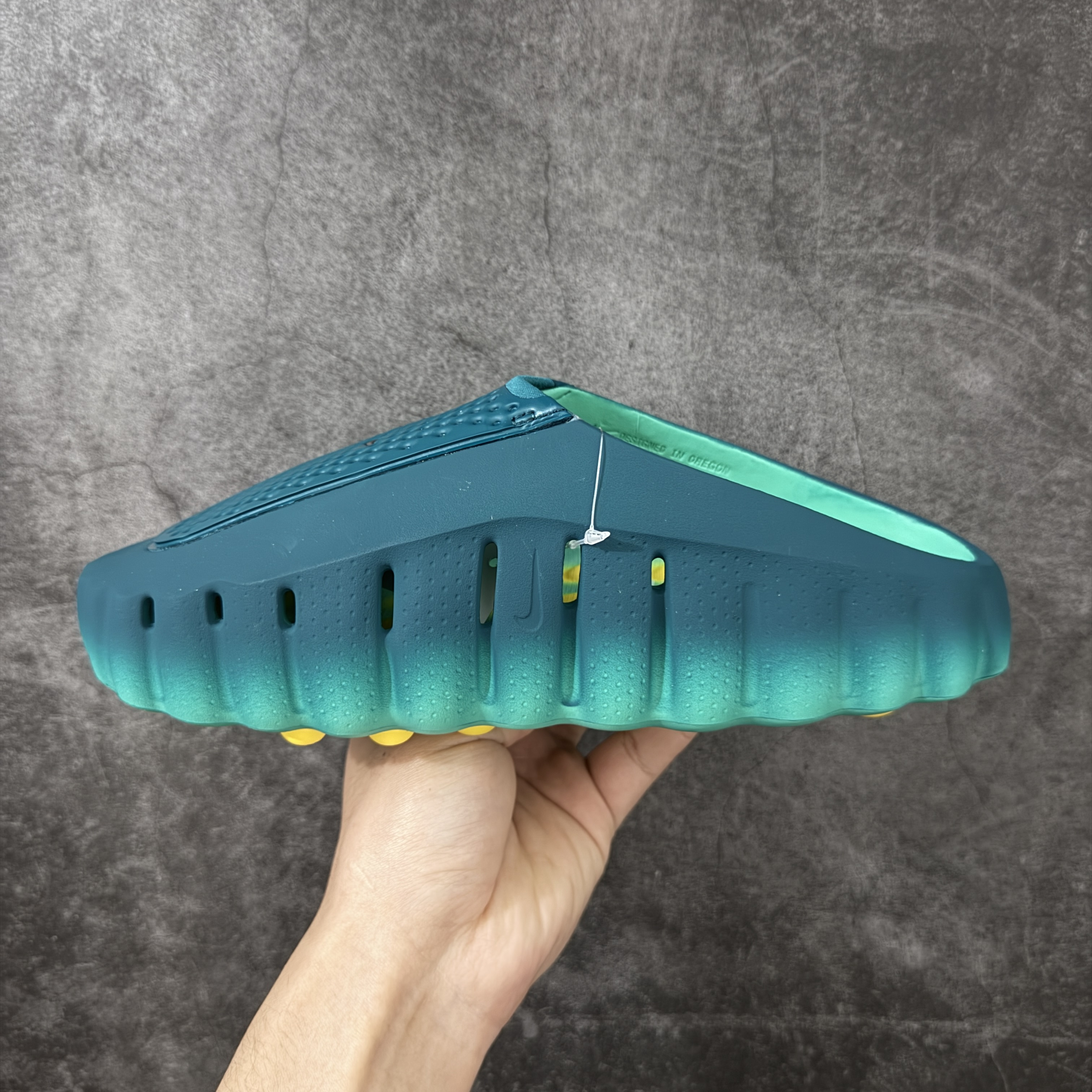 Nike Mind 001 按摩鞋 舒适柔软 包头 拖鞋男女同款  渐变绿 HQ4307-301