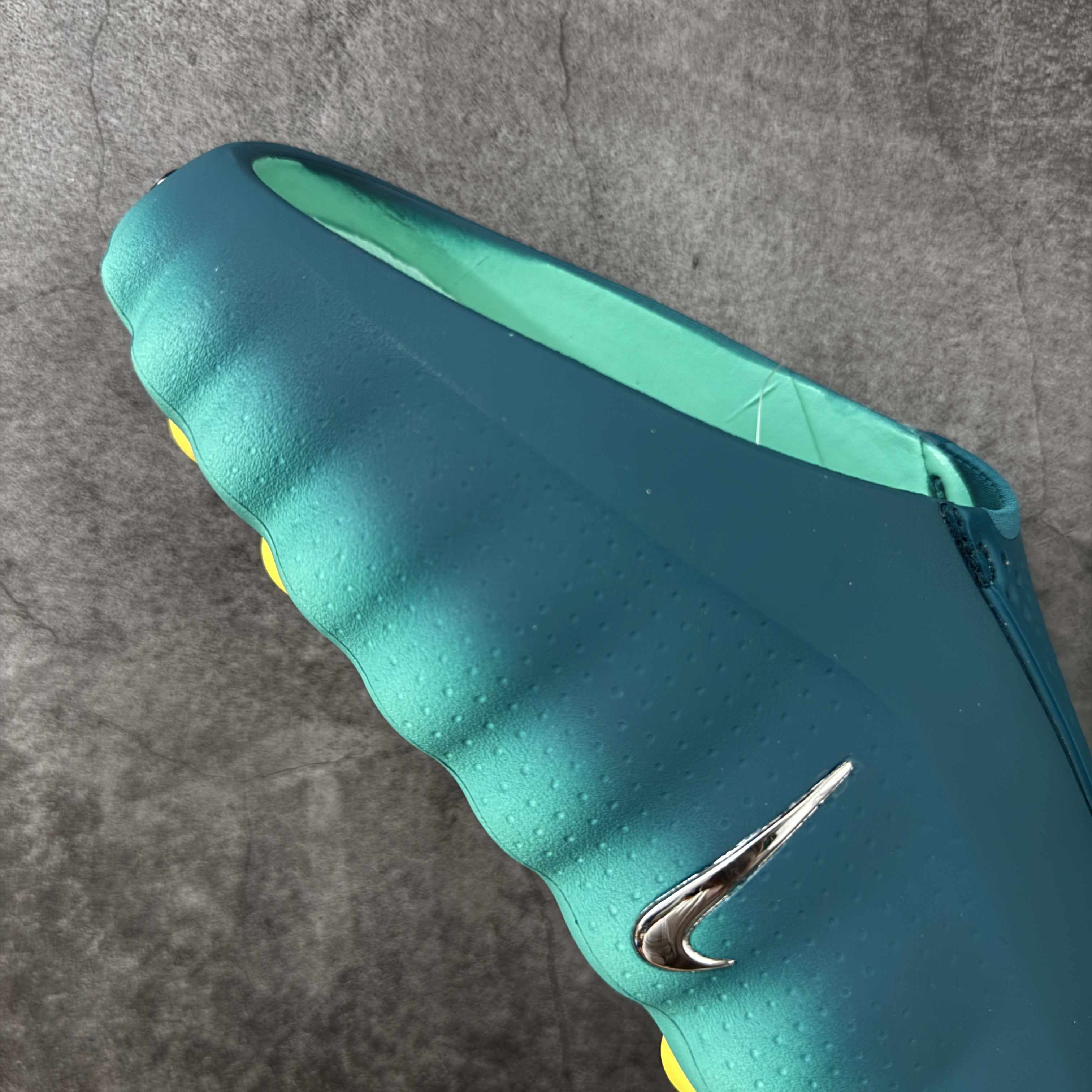 Nike Mind 001 按摩鞋 舒适柔软 包头 拖鞋男女同款  渐变绿 HQ4307-301