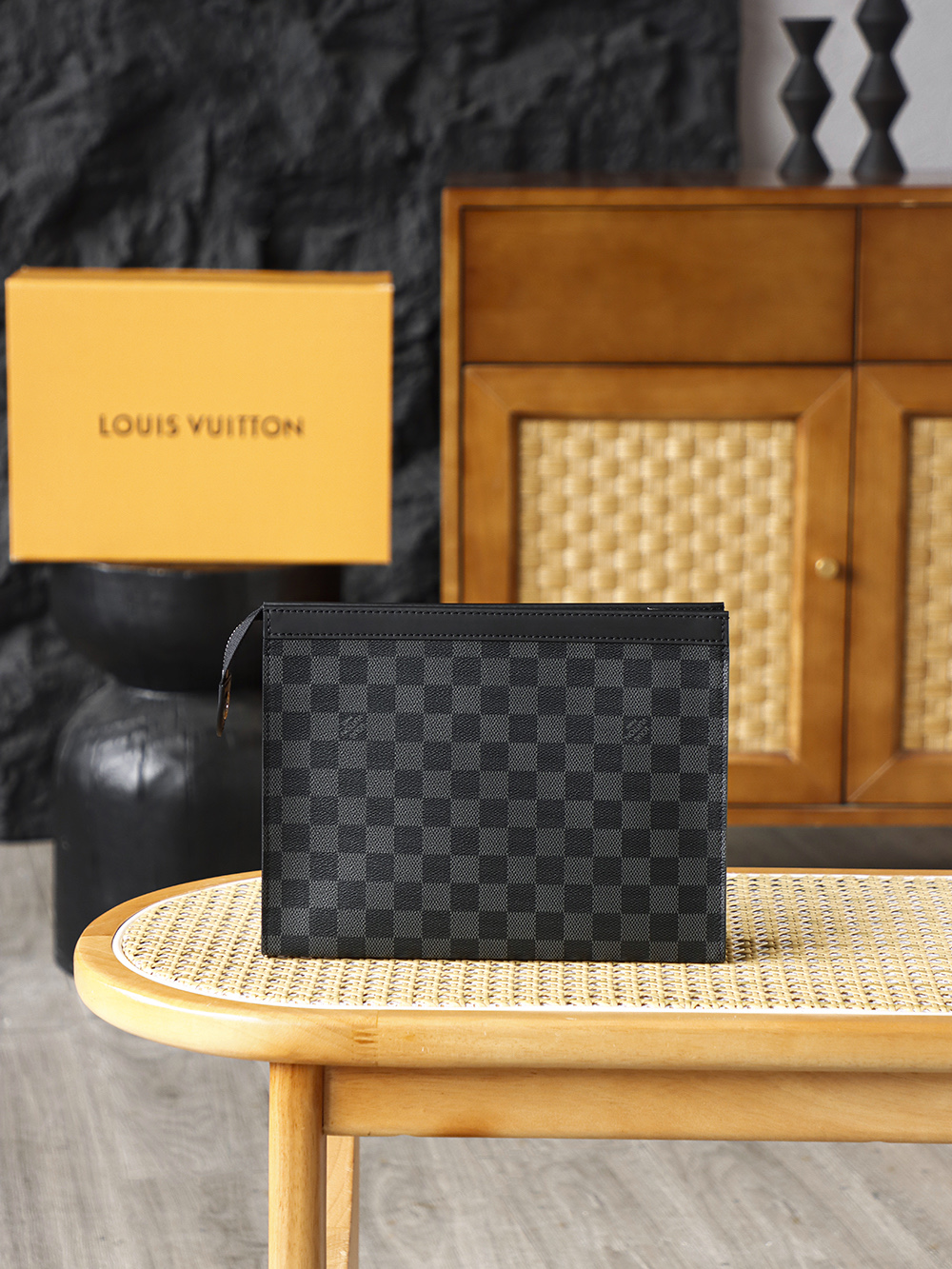 Louis Vuitton Pochette Voyage LV Travel Bag — Monogram Canvas with Gold-Tone Hardware — 1:1 Top-Tier Replica (L0 N41696)