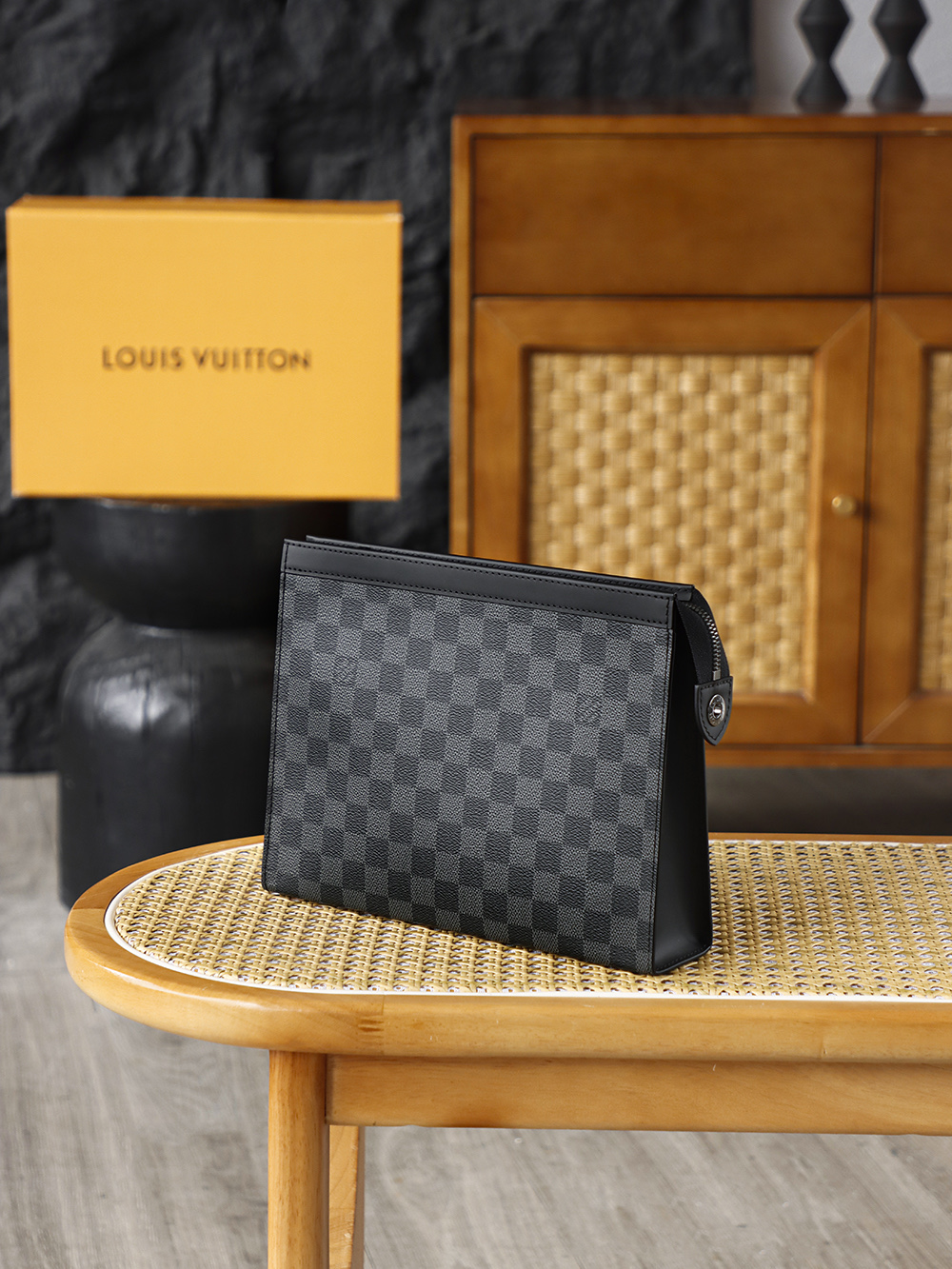 Louis Vuitton Pochette Voyage LV Travel Bag — Monogram Canvas with Gold-Tone Hardware — 1:1 Top-Tier Replica (L0 N41696)