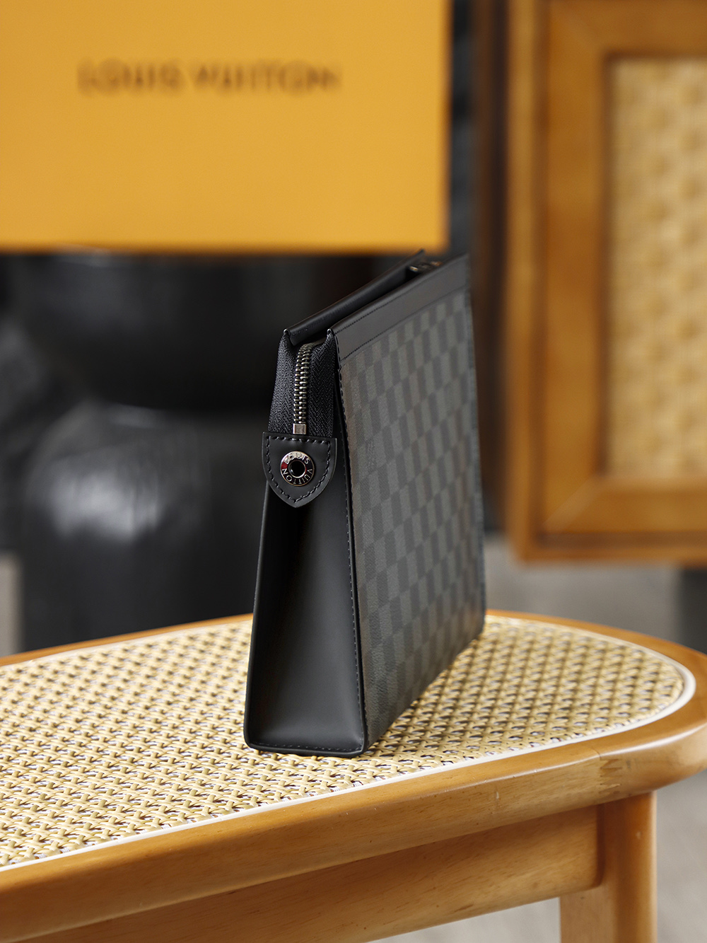 Louis Vuitton Pochette Voyage LV Travel Bag — Monogram Canvas with Gold-Tone Hardware — 1:1 Top-Tier Replica (L0 N41696)