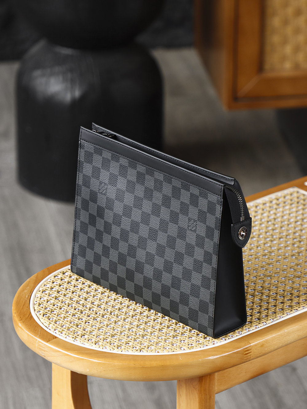 Louis Vuitton Pochette Voyage LV Travel Bag — Monogram Canvas with Gold-Tone Hardware — 1:1 Top-Tier Replica (L0 N41696)