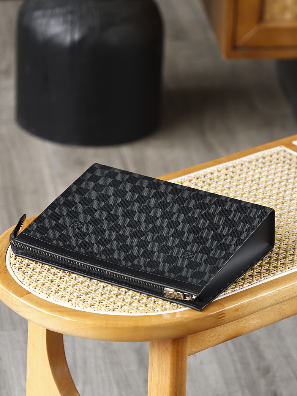 Louis Vuitton Pochette Voyage LV Travel Bag — Monogram Canvas with Gold-Tone Hardware — 1:1 Top-Tier Replica (L0 N41696)