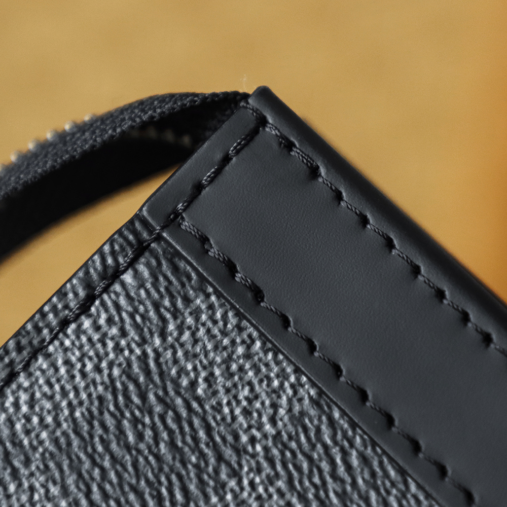 Louis Vuitton Pochette Voyage LV Travel Bag — Monogram Canvas with Gold-Tone Hardware — 1:1 Top-Tier Replica (L0 N41696)