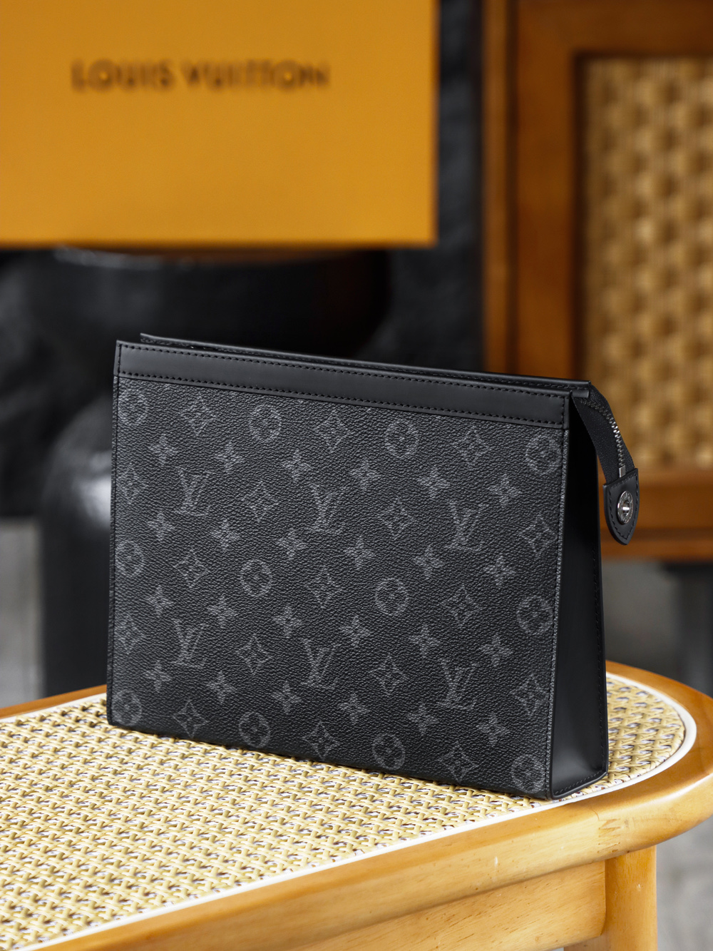 Louis Vuitton Pochette Voyage LV Travel Bag — Monogram Canvas with Gold-Tone Hardware — 1:1 Top-Tier Replica (L0 M61692)