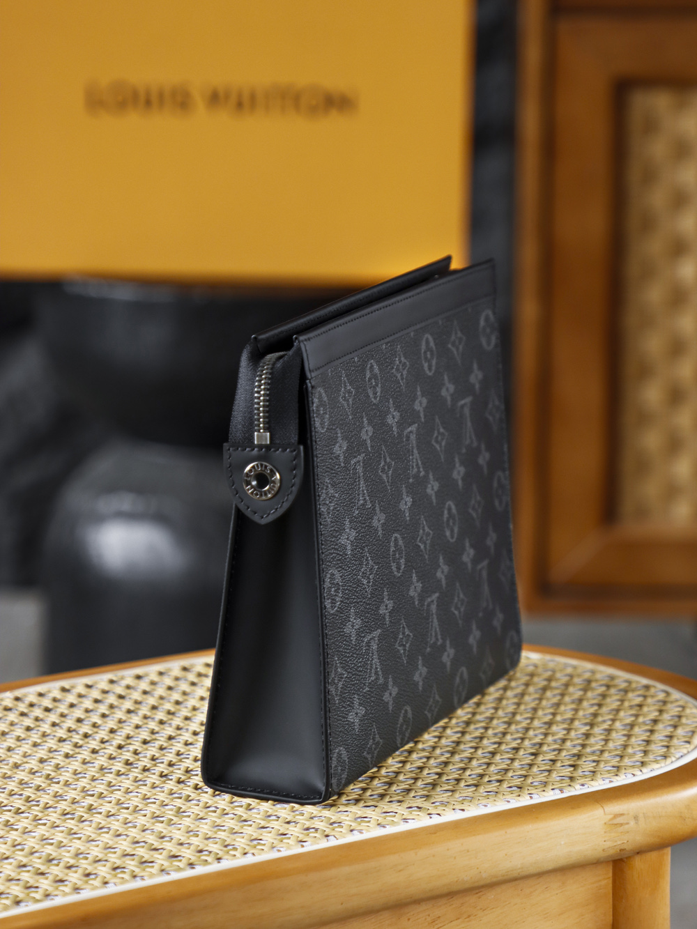 Louis Vuitton Pochette Voyage LV Travel Bag — Monogram Canvas with Gold-Tone Hardware — 1:1 Top-Tier Replica (L0 M61692)
