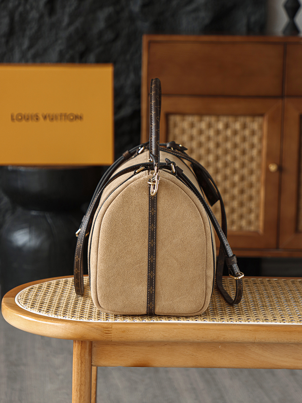Louis Vuitton Express  LV Travel Bag — Monogram Canvas with Gold-Tone Hardware — 1:1 Top-Tier Replica (A0 M26358)