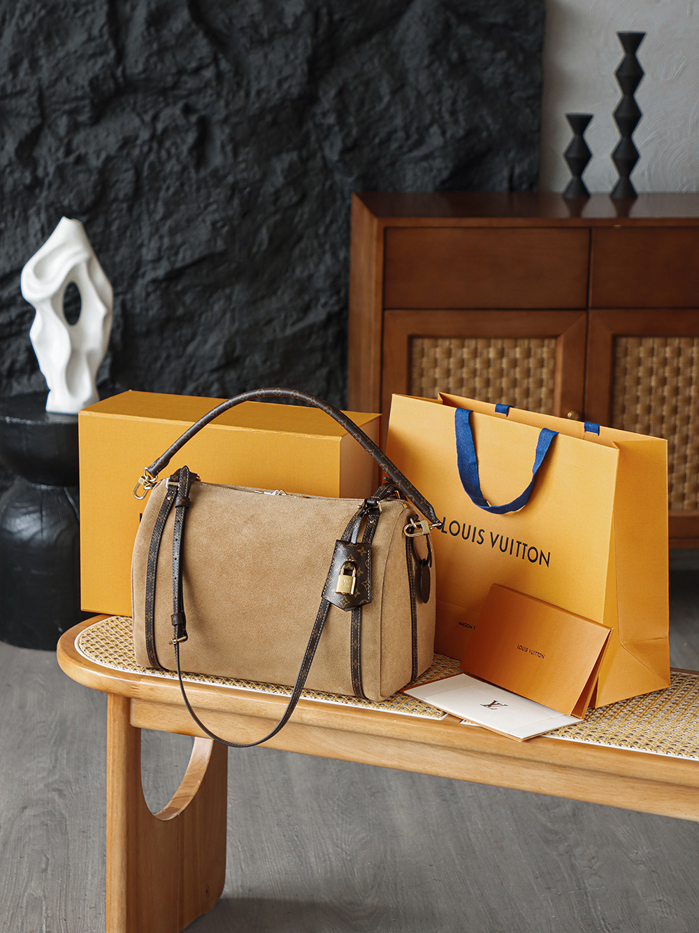 Louis Vuitton Express  LV Travel Bag — Monogram Canvas with Gold-Tone Hardware — 1:1 Top-Tier Replica (A0 M26358)