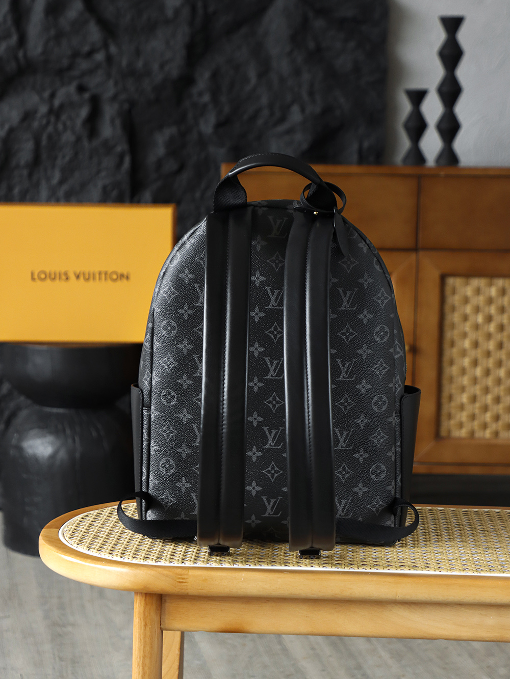 Louis Vuitton DISCOVERY  LV Travel Bag — Monogram Canvas with Gold-Tone Hardware — 1:1 Top-Tier Replica (A0 M22558)