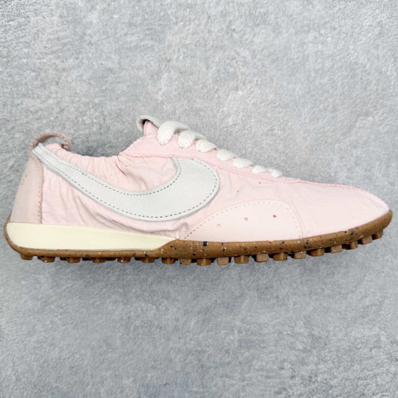 Nike x Jacquemus MOON SHOES 华夫 街头感舒适百搭生活休闲鞋  粉色 HV8547-601