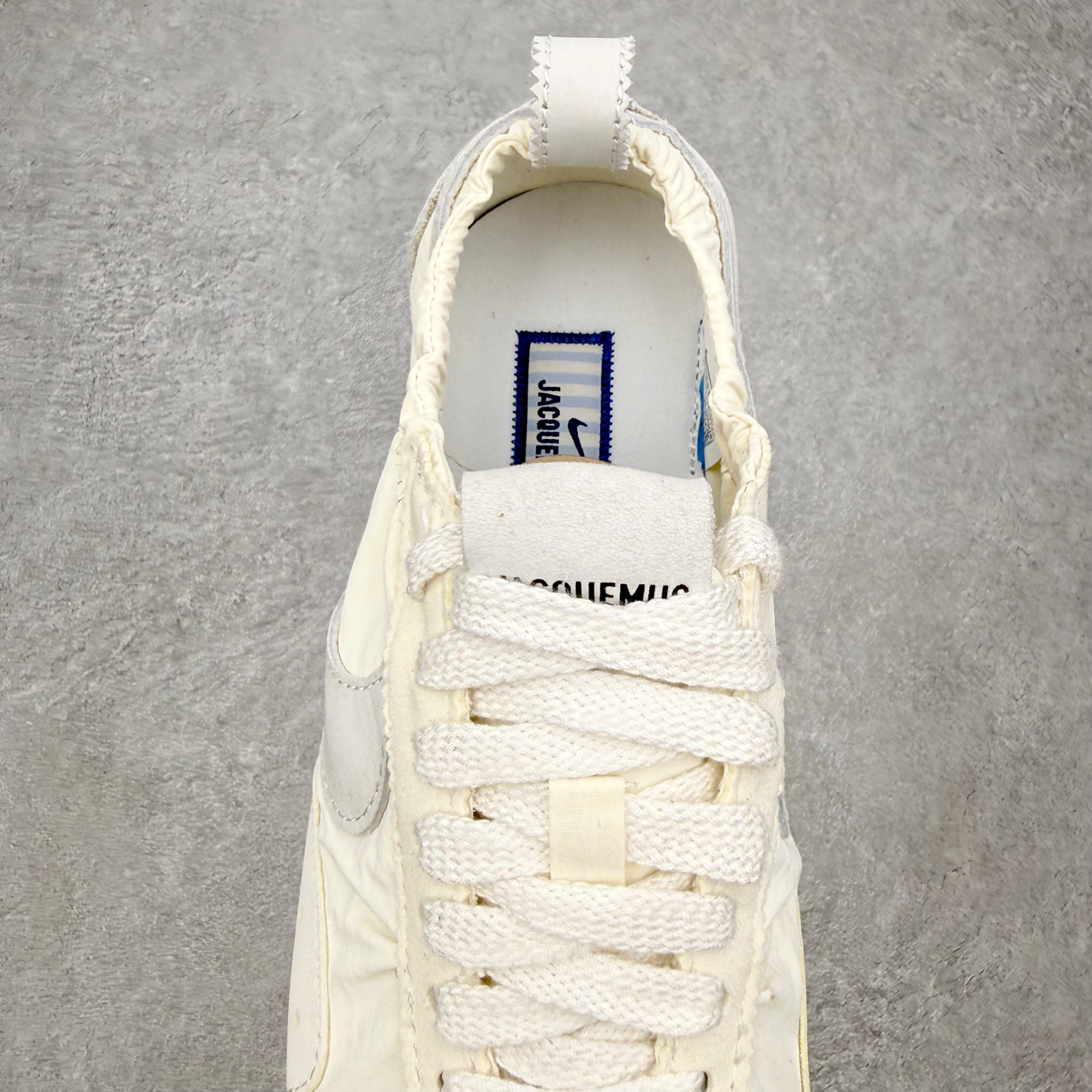  Nike x Jacquemus MOON SHOES 华夫 街头感舒适百搭生活休闲鞋  米白色  HV8547-002