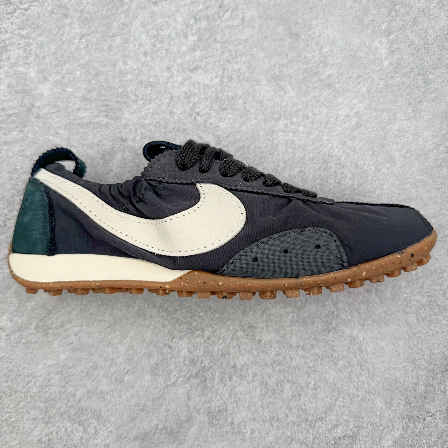 Nike x Jacquemus MOON SHOES 华夫 街头感舒适百搭生活休闲鞋  黑色 HV8547-001