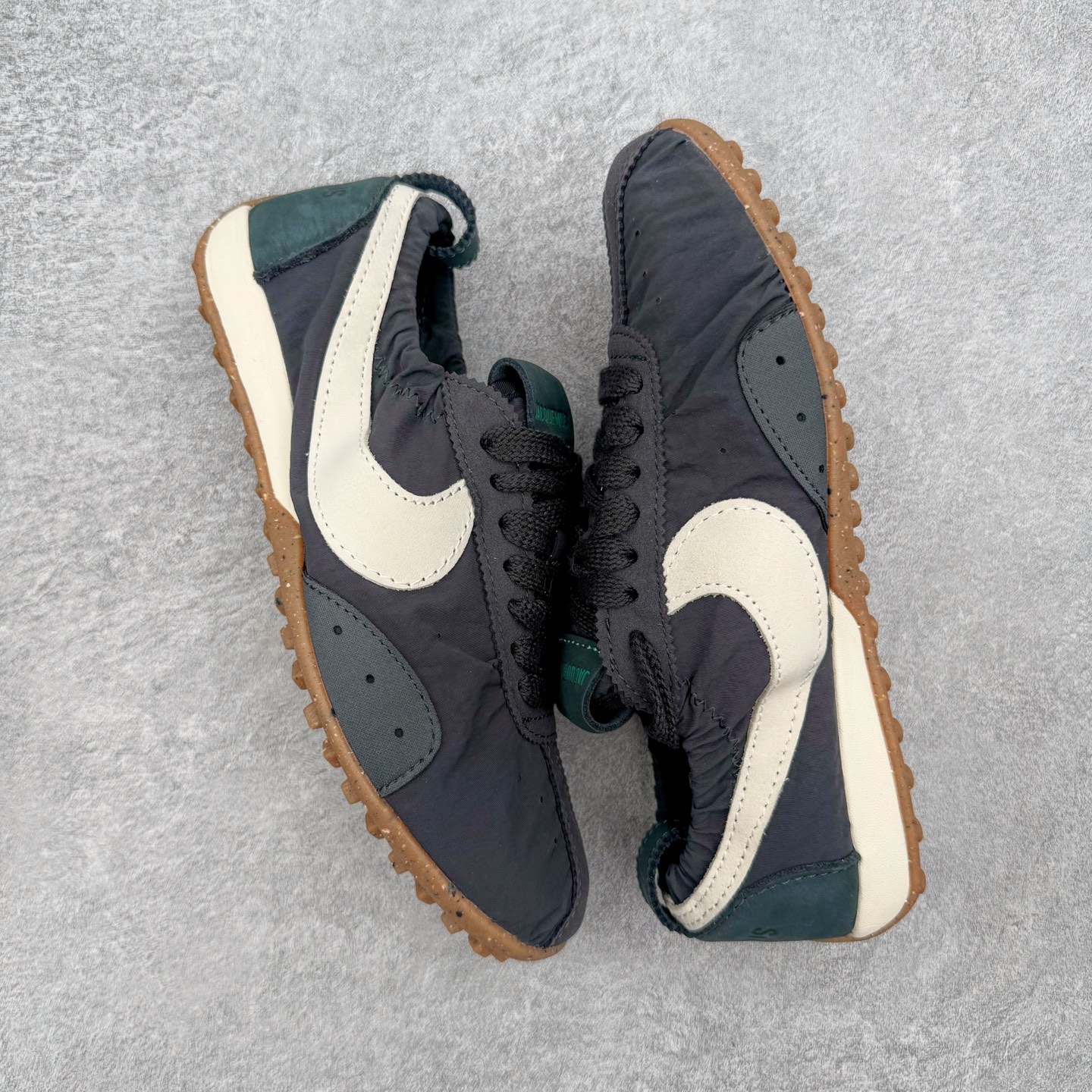 Nike x Jacquemus MOON SHOES 华夫 街头感舒适百搭生活休闲鞋  黑色 HV8547-001