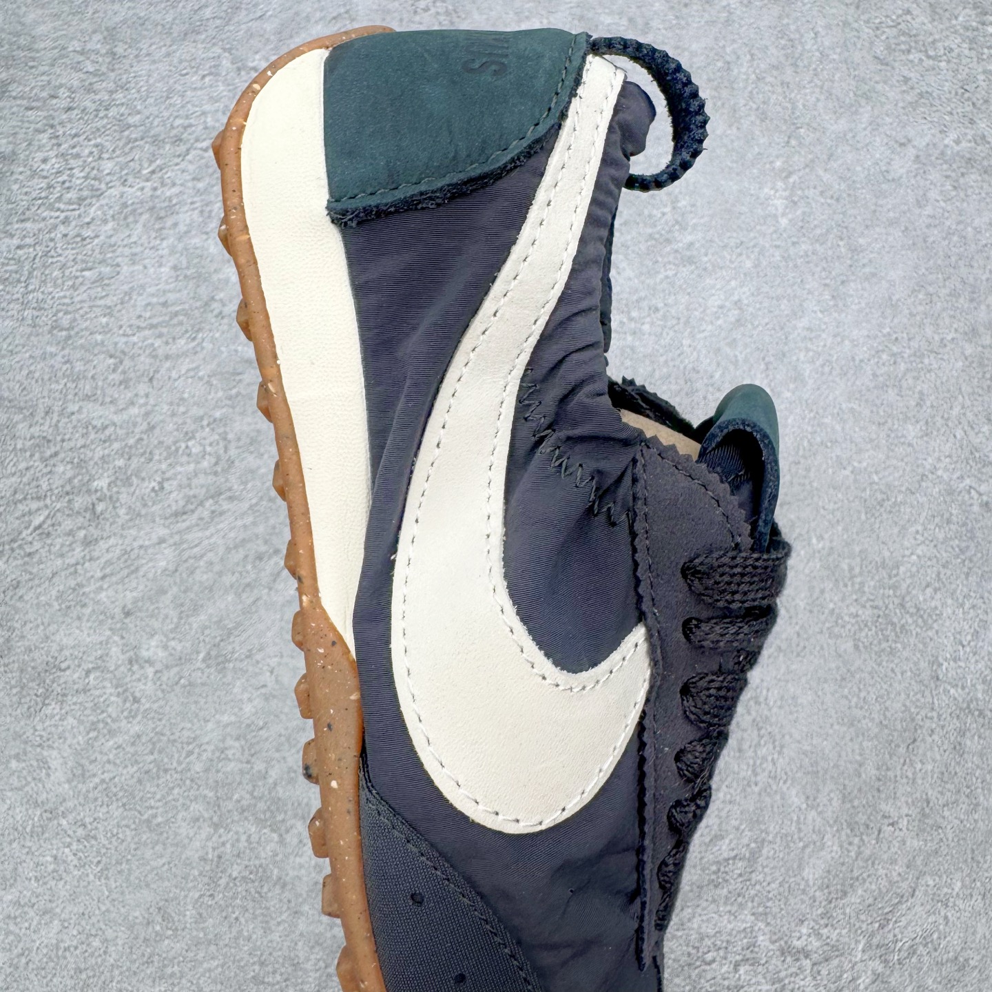 Nike x Jacquemus MOON SHOES 华夫 街头感舒适百搭生活休闲鞋  黑色 HV8547-001